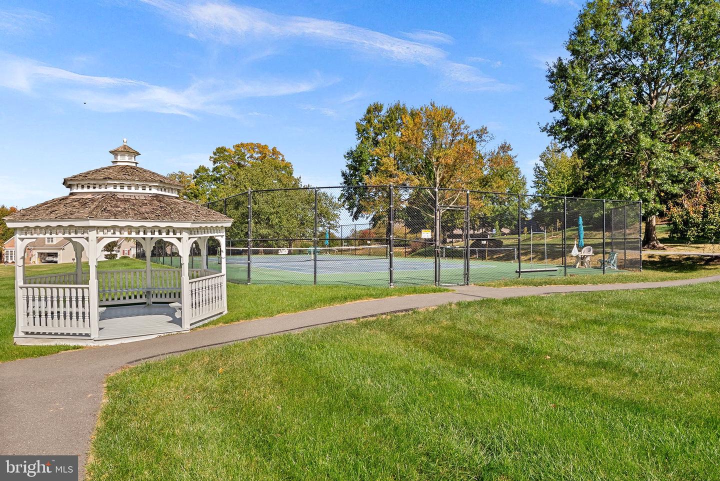 1853 FAVERSHAM WAY, WOODBRIDGE, Virginia 22192, 2 Bedrooms Bedrooms, 12 Rooms Rooms,2 BathroomsBathrooms,Residential,For sale,1853 FAVERSHAM WAY,VAPW2103748 MLS # VAPW2103748