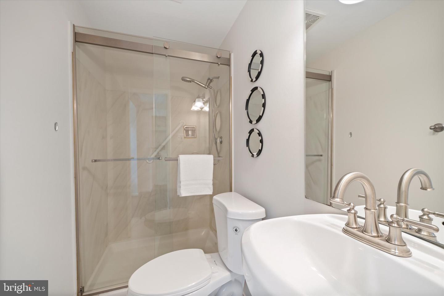 2657 CHISWELL PL, HERNDON, Virginia 20171, 5 Bedrooms Bedrooms, ,2 BathroomsBathrooms,Residential,For sale,2657 CHISWELL PL,VAFX2266432 MLS # VAFX2266432