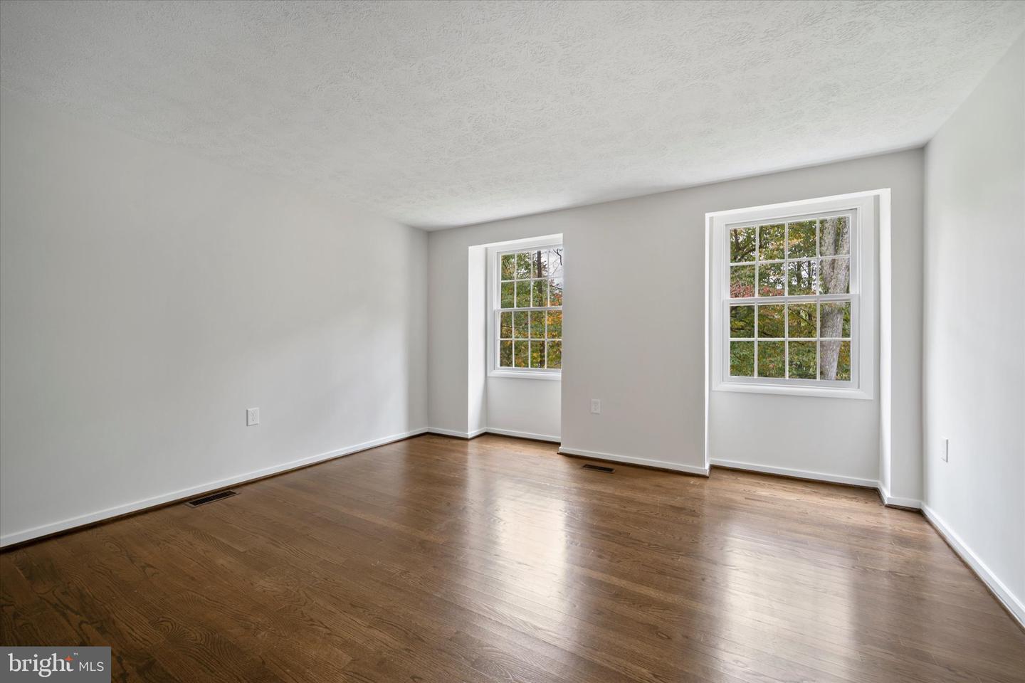 2657 CHISWELL PL, HERNDON, Virginia 20171, 5 Bedrooms Bedrooms, ,2 BathroomsBathrooms,Residential,For sale,2657 CHISWELL PL,VAFX2266432 MLS # VAFX2266432