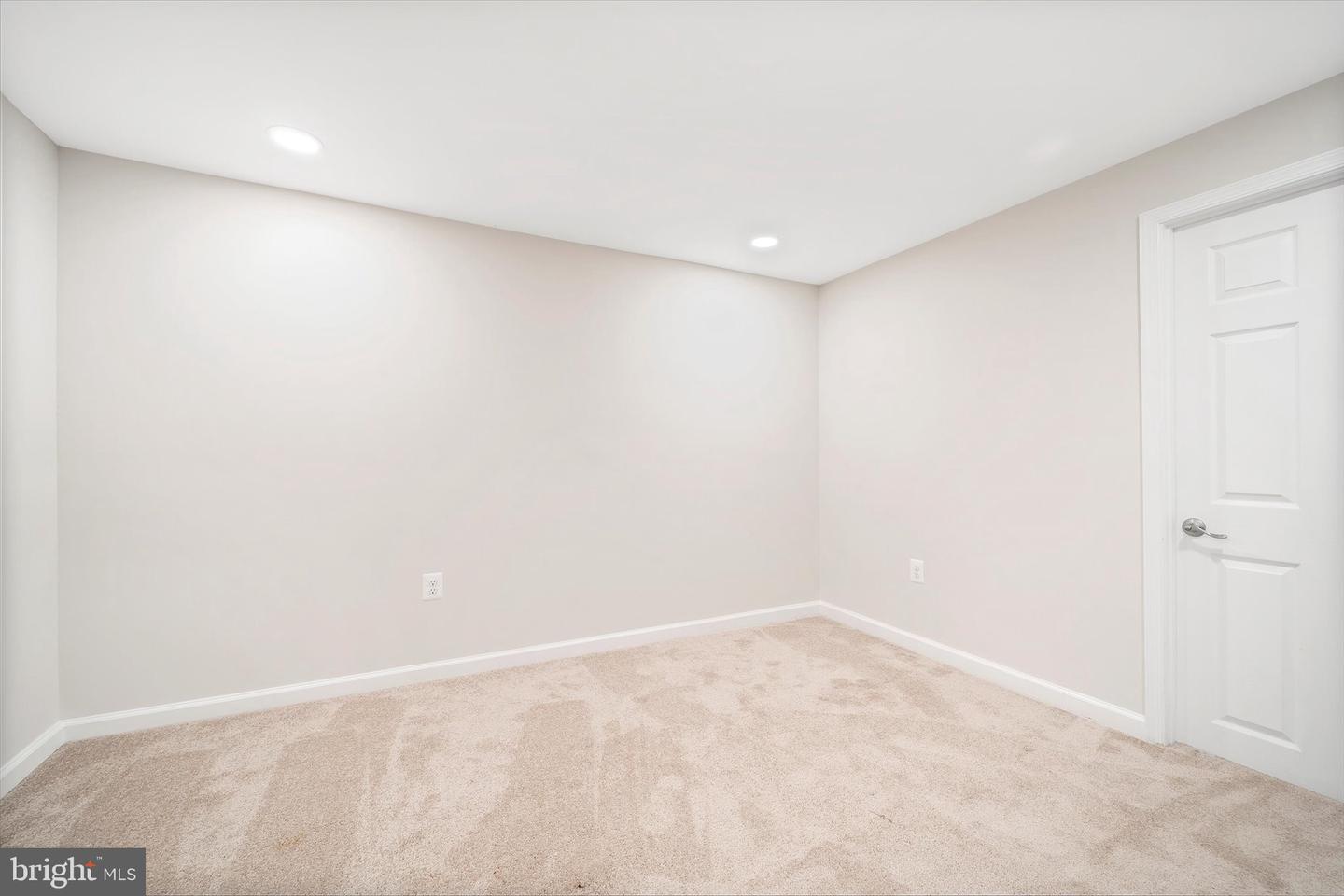 2657 CHISWELL PL, HERNDON, Virginia 20171, 5 Bedrooms Bedrooms, ,2 BathroomsBathrooms,Residential,For sale,2657 CHISWELL PL,VAFX2266432 MLS # VAFX2266432