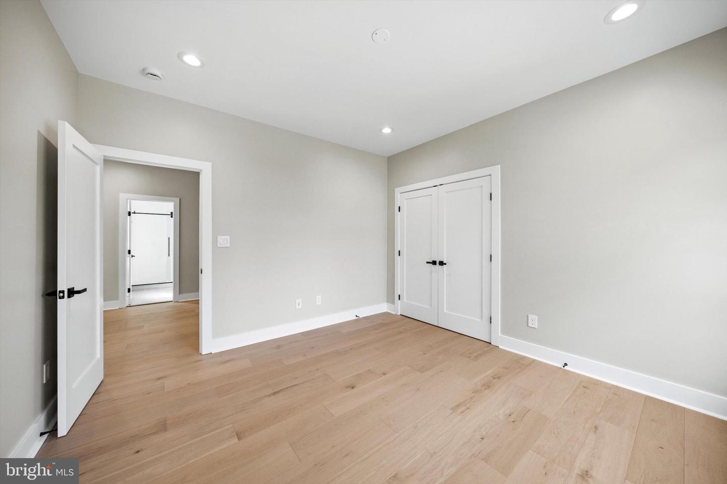 6934 COLUMBIA DR, ALEXANDRIA, Virginia 22307, 4 Bedrooms Bedrooms, ,4 BathroomsBathrooms,Residential,For sale,6934 COLUMBIA DR,VAFX2266502 MLS # VAFX2266502