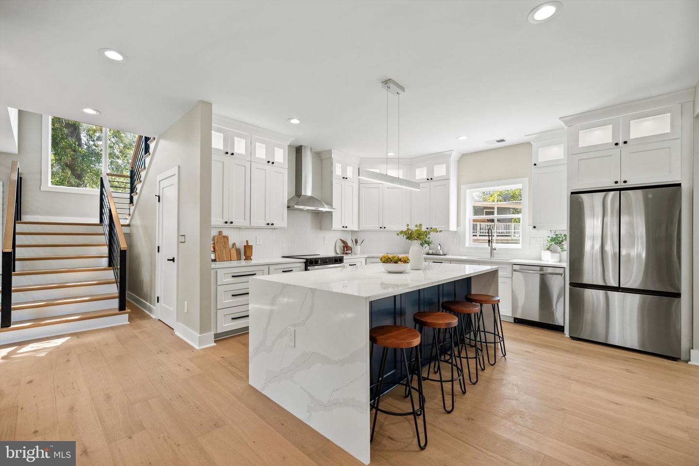 6934 COLUMBIA DR, ALEXANDRIA, Virginia 22307, 4 Bedrooms Bedrooms, ,4 BathroomsBathrooms,Residential,For sale,6934 COLUMBIA DR,VAFX2266502 MLS # VAFX2266502