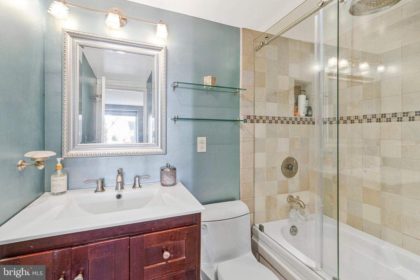 1435 4TH ST SW #B112, WASHINGTON, District Of Columbia 20024, 2 Bedrooms Bedrooms, ,2 BathroomsBathrooms,Residential,For sale,1435 4TH ST SW #B112,DCDC2222062 MLS # DCDC2222062
