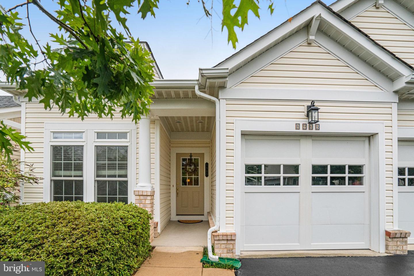 8965 YELLOW DAISY PL, LORTON, Virginia 22079, 3 Bedrooms Bedrooms, ,3 BathroomsBathrooms,Residential,For sale,8965 YELLOW DAISY PL,VAFX2267932 MLS # VAFX2267932