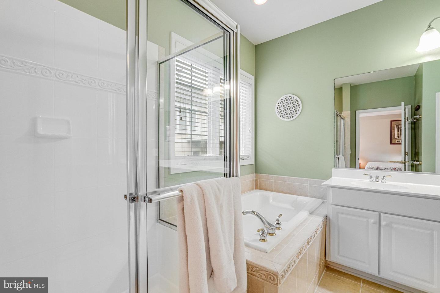 8965 YELLOW DAISY PL, LORTON, Virginia 22079, 3 Bedrooms Bedrooms, ,3 BathroomsBathrooms,Residential,For sale,8965 YELLOW DAISY PL,VAFX2267932 MLS # VAFX2267932