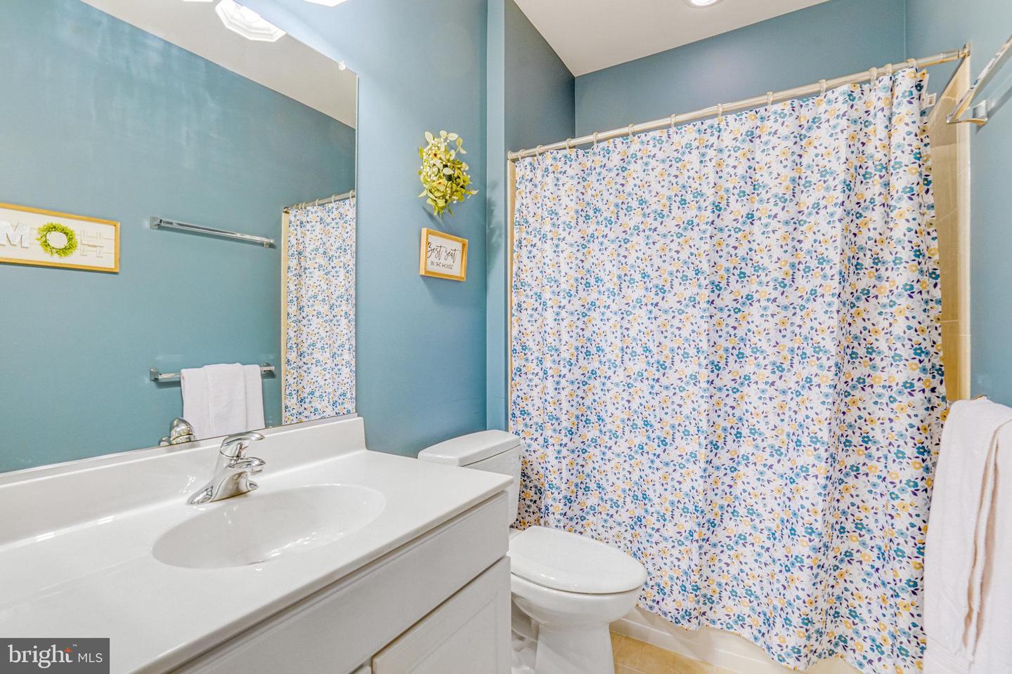 8965 YELLOW DAISY PL, LORTON, Virginia 22079, 3 Bedrooms Bedrooms, ,3 BathroomsBathrooms,Residential,For sale,8965 YELLOW DAISY PL,VAFX2267932 MLS # VAFX2267932