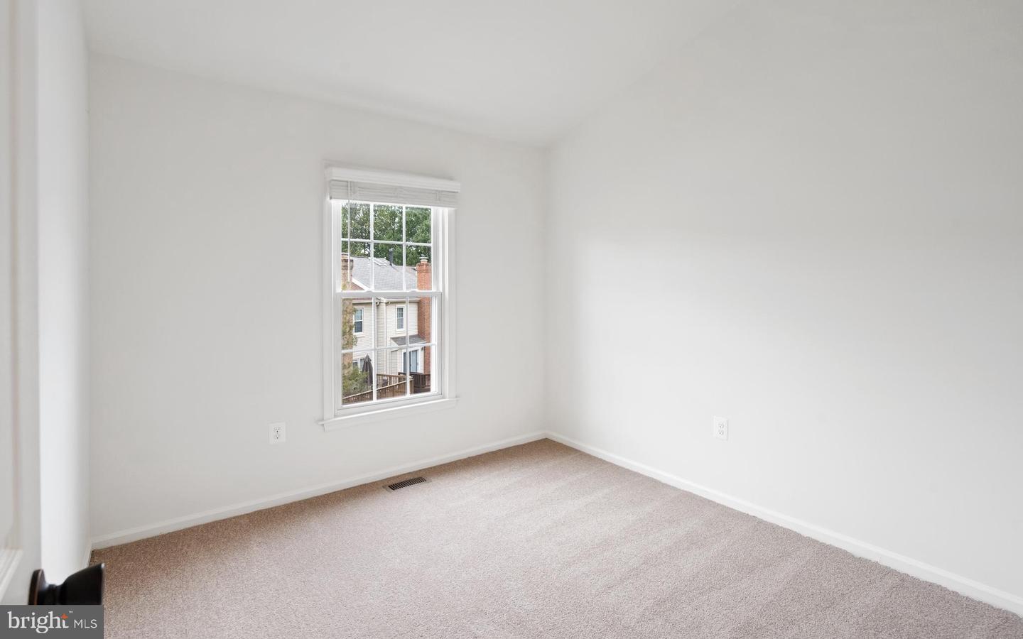 4020 GREGG CT, FAIRFAX, Virginia 22033, 4 Bedrooms Bedrooms, ,3 BathroomsBathrooms,Residential,For sale,4020 GREGG CT,VAFX2268252 MLS # VAFX2268252