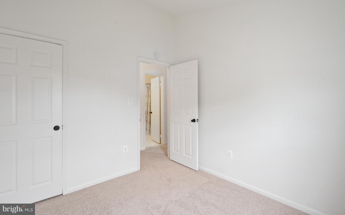 4020 GREGG CT, FAIRFAX, Virginia 22033, 4 Bedrooms Bedrooms, ,3 BathroomsBathrooms,Residential,For sale,4020 GREGG CT,VAFX2268252 MLS # VAFX2268252