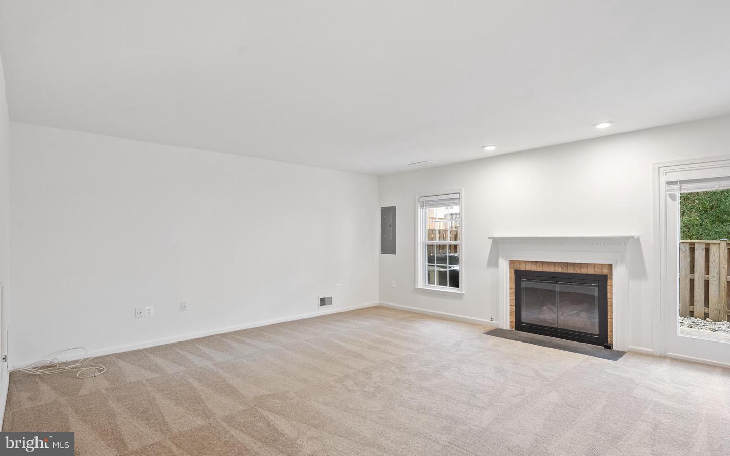 4020 GREGG CT, FAIRFAX, Virginia 22033, 4 Bedrooms Bedrooms, ,3 BathroomsBathrooms,Residential,For sale,4020 GREGG CT,VAFX2268252 MLS # VAFX2268252