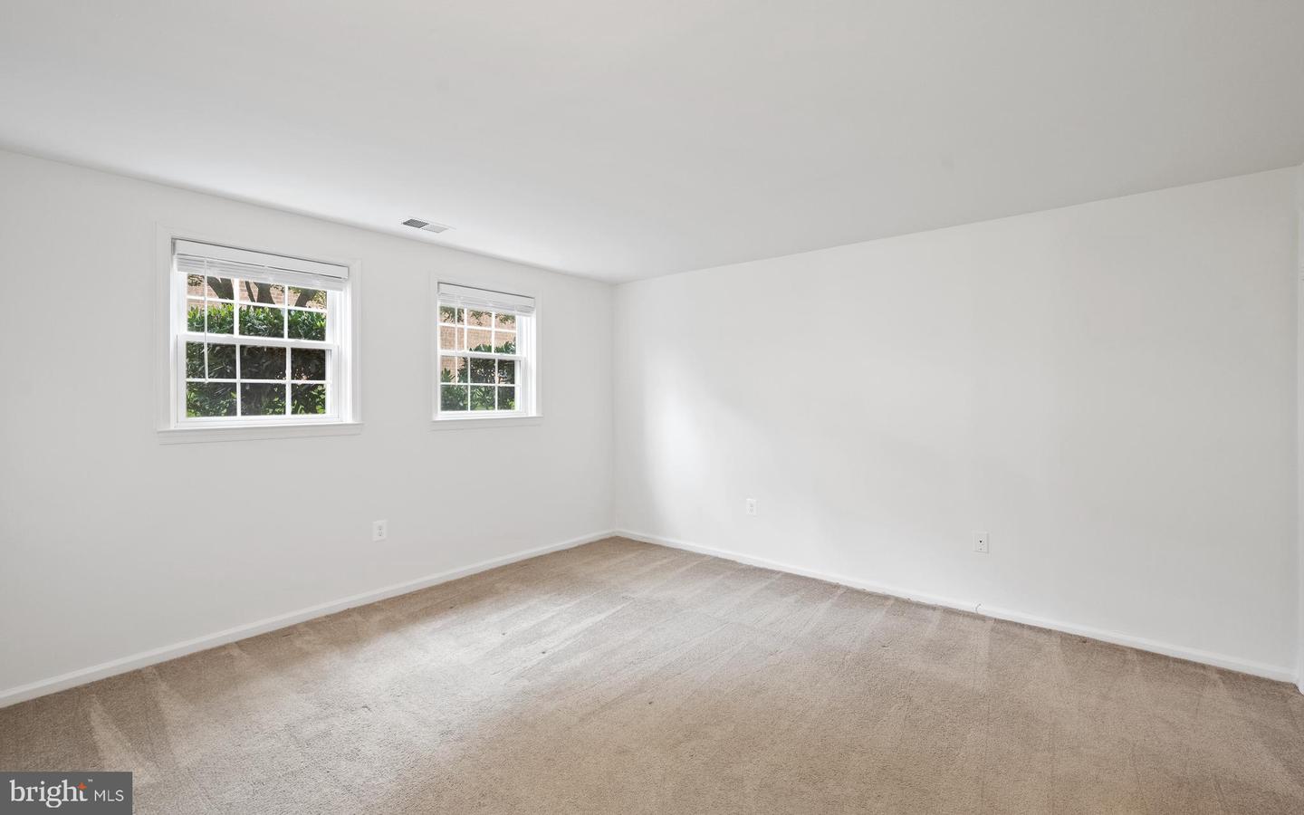 4020 GREGG CT, FAIRFAX, Virginia 22033, 4 Bedrooms Bedrooms, ,3 BathroomsBathrooms,Residential,For sale,4020 GREGG CT,VAFX2268252 MLS # VAFX2268252