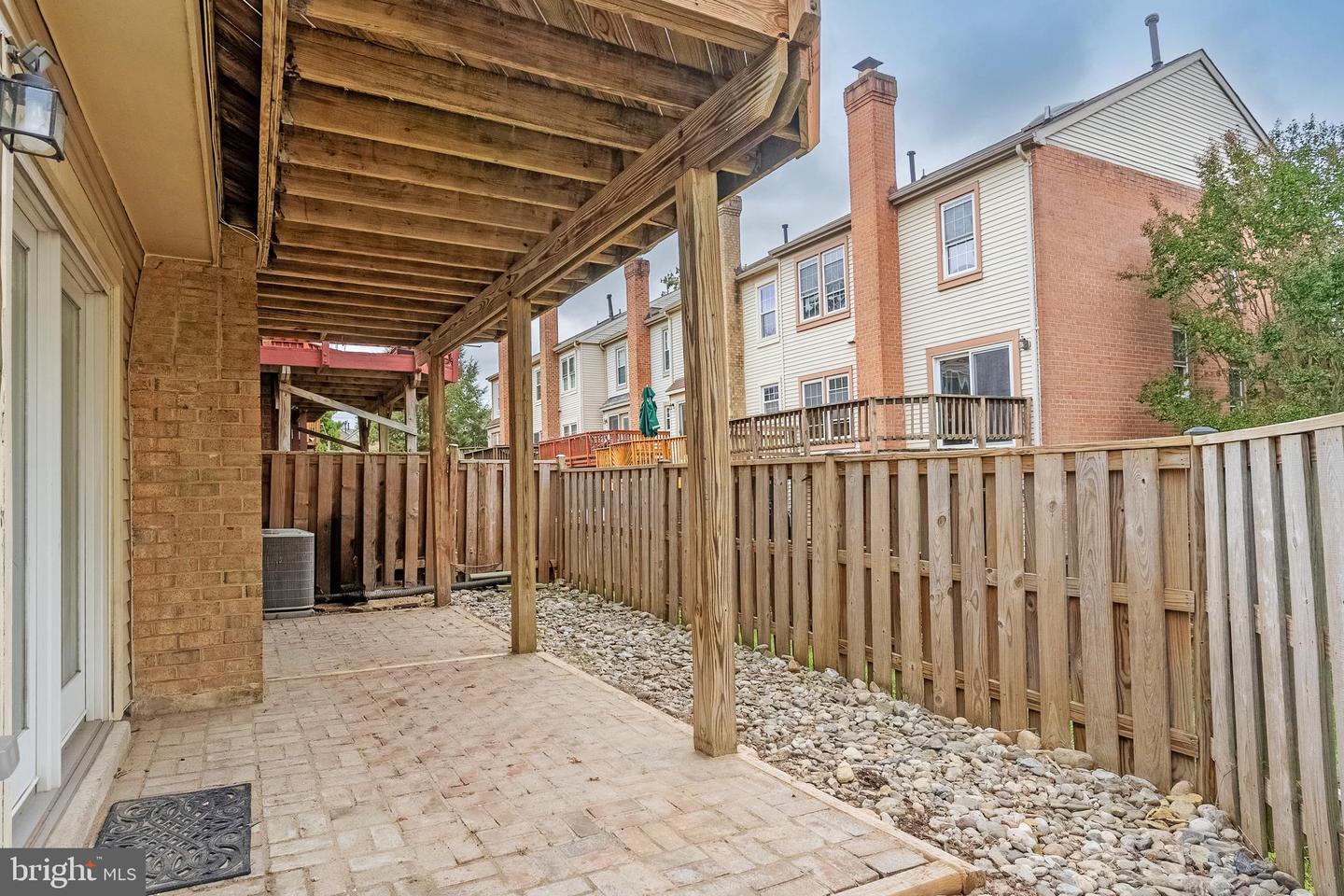 4020 GREGG CT, FAIRFAX, Virginia 22033, 4 Bedrooms Bedrooms, ,3 BathroomsBathrooms,Residential,For sale,4020 GREGG CT,VAFX2268252 MLS # VAFX2268252