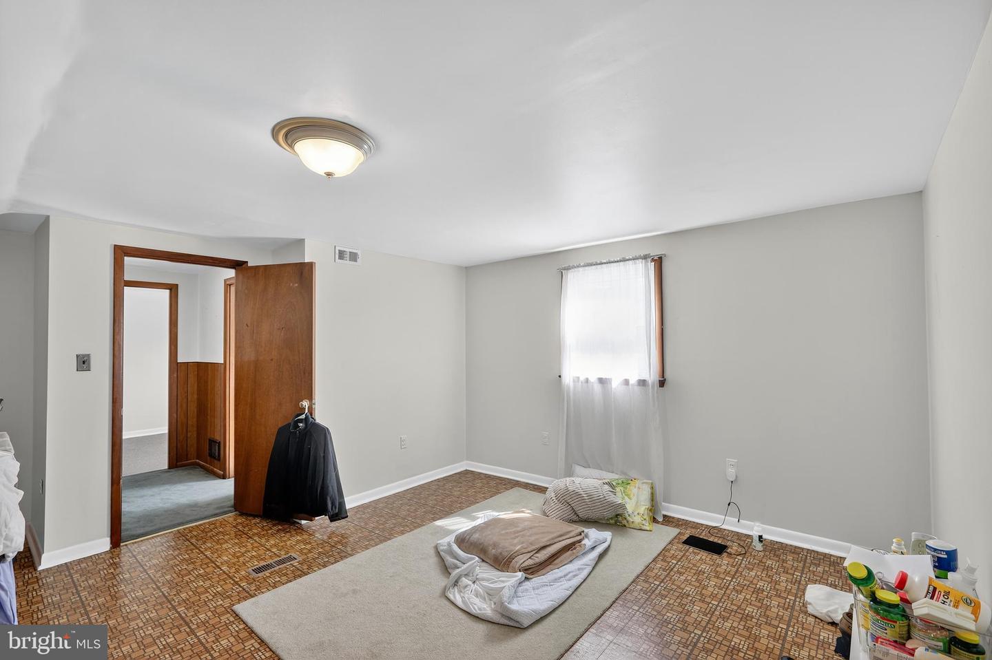 6939 WESTMORELAND RD, FALLS CHURCH, Virginia 22042, 4 Bedrooms Bedrooms, ,1 BathroomBathrooms,Residential,For sale,6939 WESTMORELAND RD,VAFX2268304 MLS # VAFX2268304