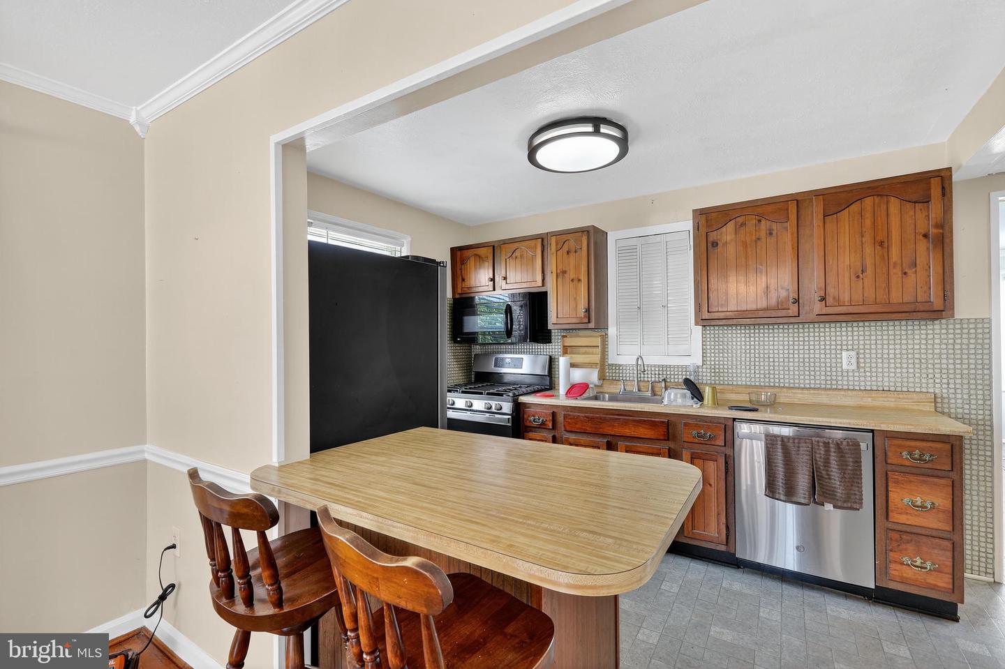 6939 WESTMORELAND RD, FALLS CHURCH, Virginia 22042, 4 Bedrooms Bedrooms, ,1 BathroomBathrooms,Residential,For sale,6939 WESTMORELAND RD,VAFX2268304 MLS # VAFX2268304
