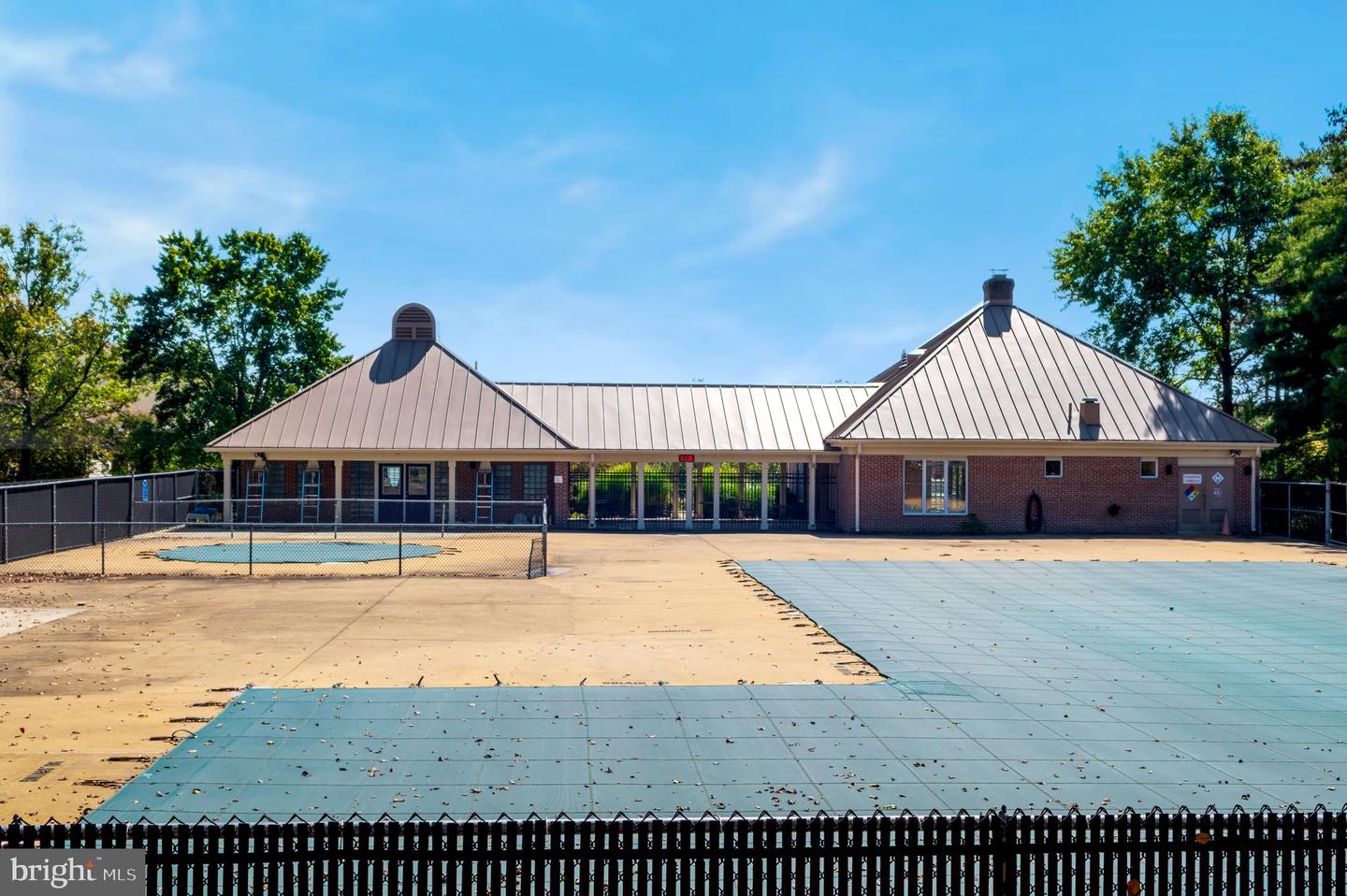 6427 MCCOY RD, CENTREVILLE, Virginia 20121, 4 Bedrooms Bedrooms, ,3 BathroomsBathrooms,Residential,For sale,6427 MCCOY RD,VAFX2268742 MLS # VAFX2268742