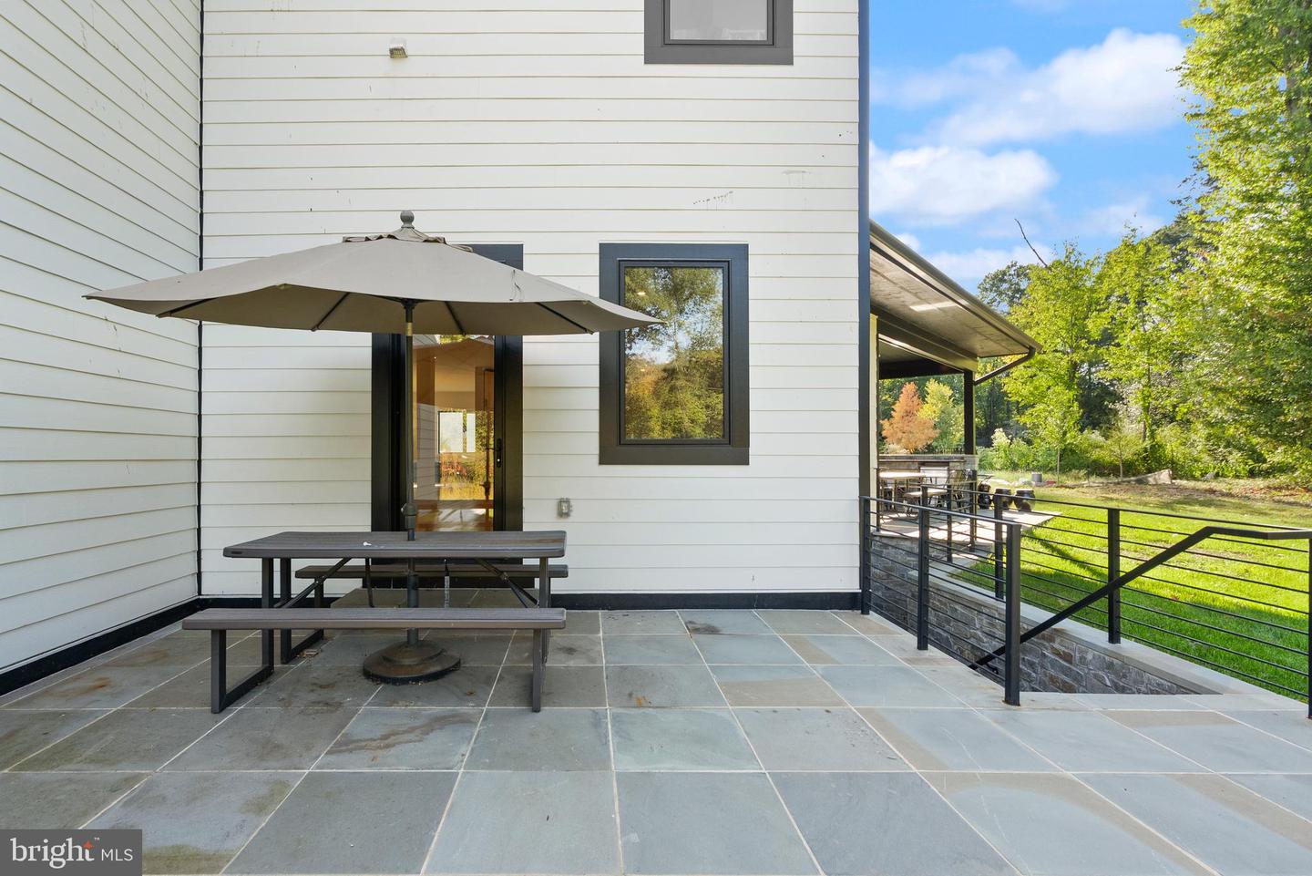 5524 SUMMIT ST, CENTREVILLE, Virginia 20120, 7 Bedrooms Bedrooms, ,6 BathroomsBathrooms,Residential,For sale,5524 SUMMIT ST,VAFX2268754 MLS # VAFX2268754