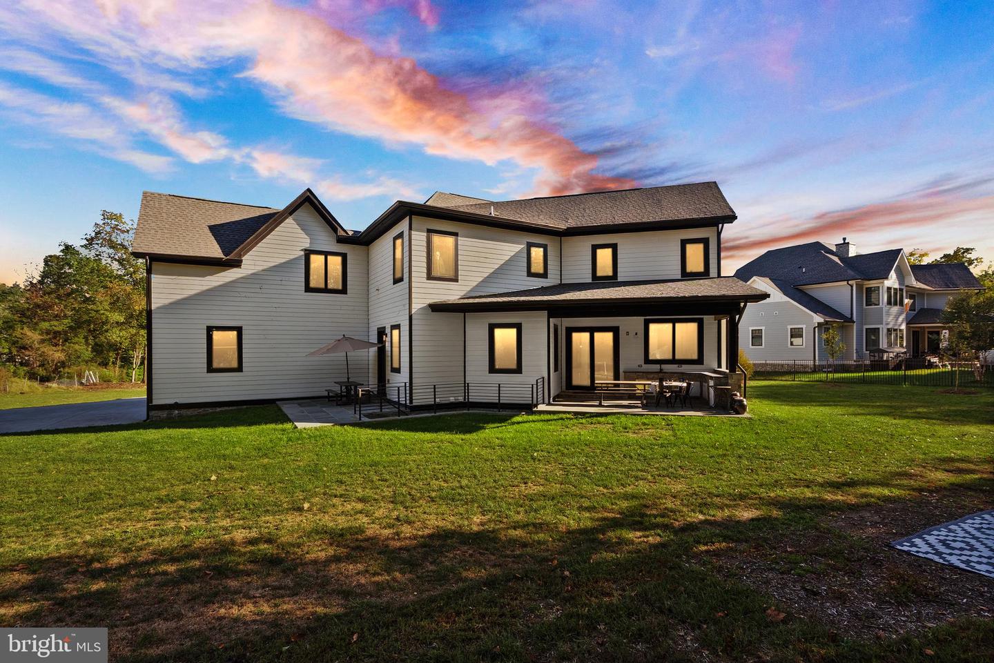 5524 SUMMIT ST, CENTREVILLE, Virginia 20120, 7 Bedrooms Bedrooms, ,6 BathroomsBathrooms,Residential,For sale,5524 SUMMIT ST,VAFX2268754 MLS # VAFX2268754