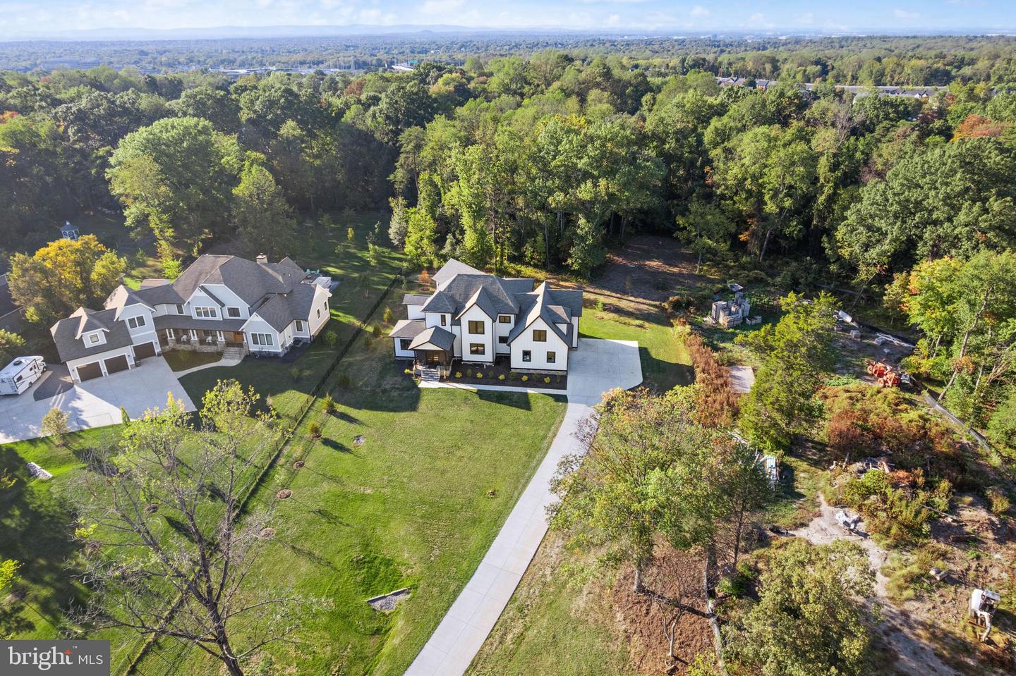 5524 SUMMIT ST, CENTREVILLE, Virginia 20120, 7 Bedrooms Bedrooms, ,6 BathroomsBathrooms,Residential,For sale,5524 SUMMIT ST,VAFX2268754 MLS # VAFX2268754
