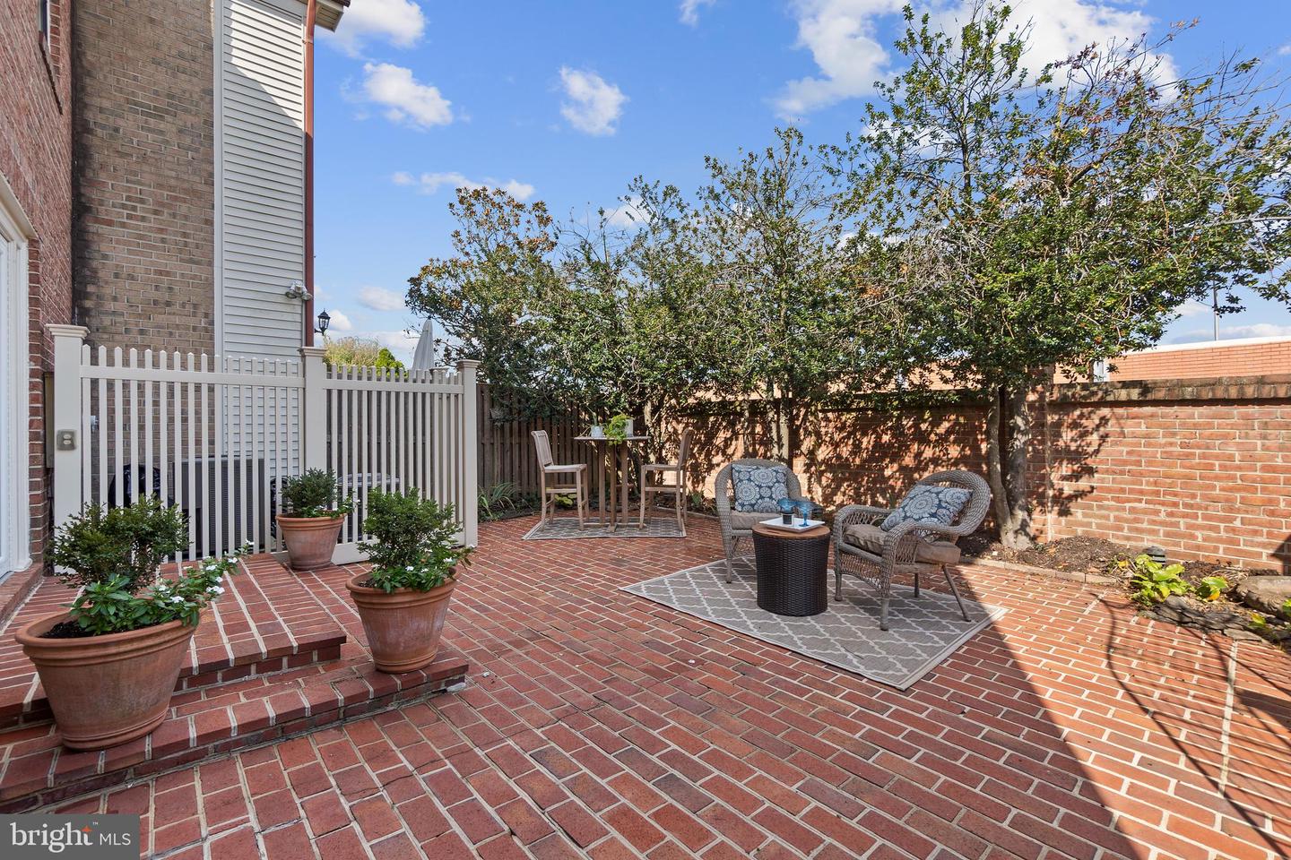 6300 MANCHESTER WAY, ALEXANDRIA, Virginia 22304, 3 Bedrooms Bedrooms, ,2 BathroomsBathrooms,Residential,For sale,6300 MANCHESTER WAY,VAFX2268778 MLS # VAFX2268778