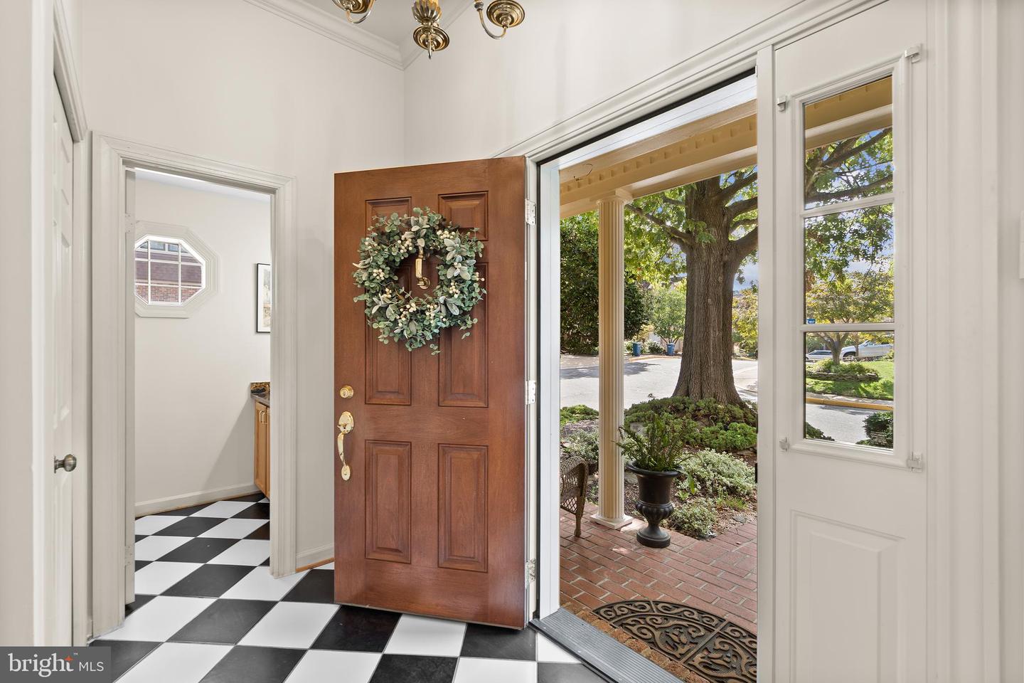 6300 MANCHESTER WAY, ALEXANDRIA, Virginia 22304, 3 Bedrooms Bedrooms, ,2 BathroomsBathrooms,Residential,For sale,6300 MANCHESTER WAY,VAFX2268778 MLS # VAFX2268778