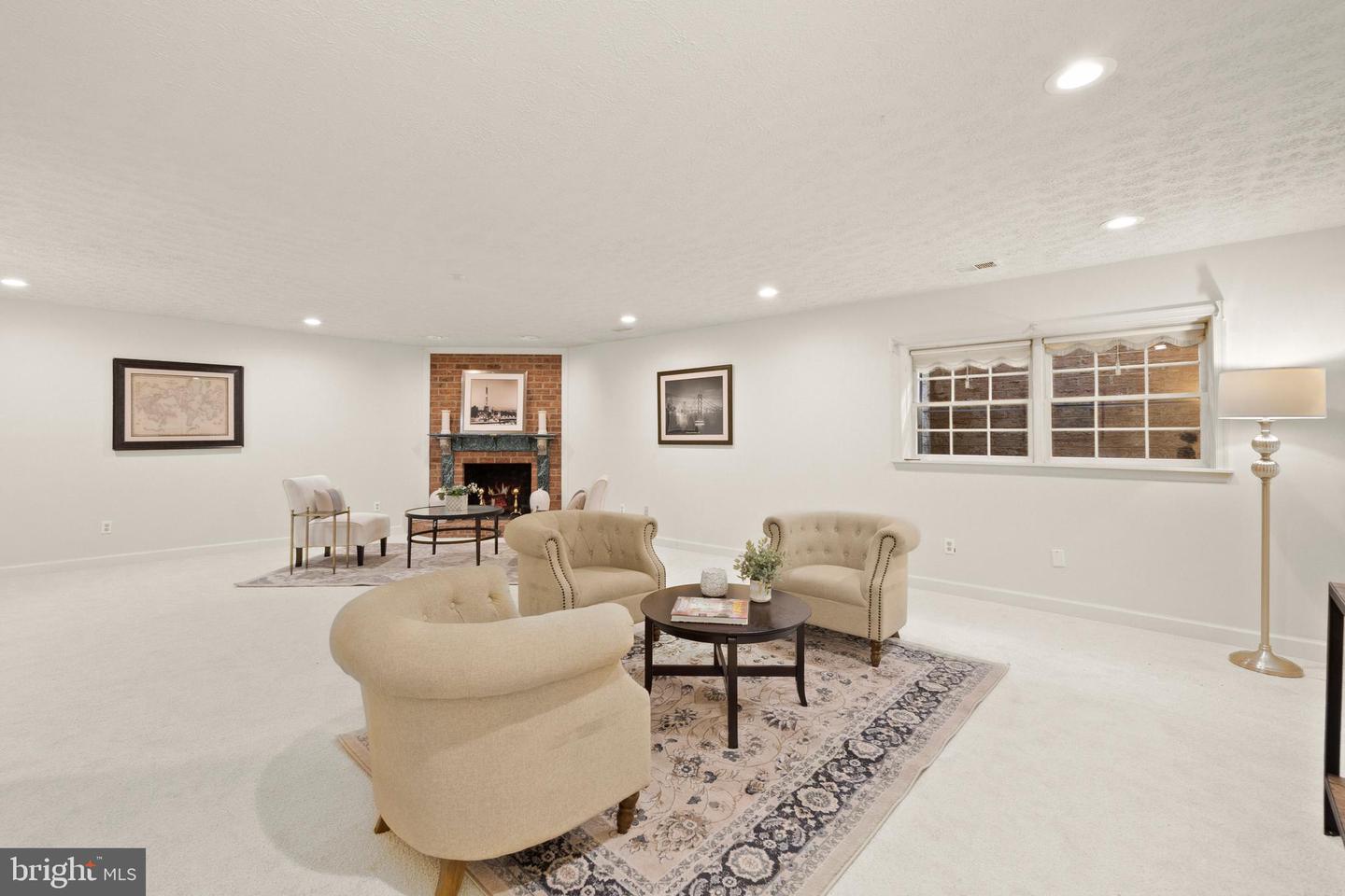 6300 MANCHESTER WAY, ALEXANDRIA, Virginia 22304, 3 Bedrooms Bedrooms, ,2 BathroomsBathrooms,Residential,For sale,6300 MANCHESTER WAY,VAFX2268778 MLS # VAFX2268778