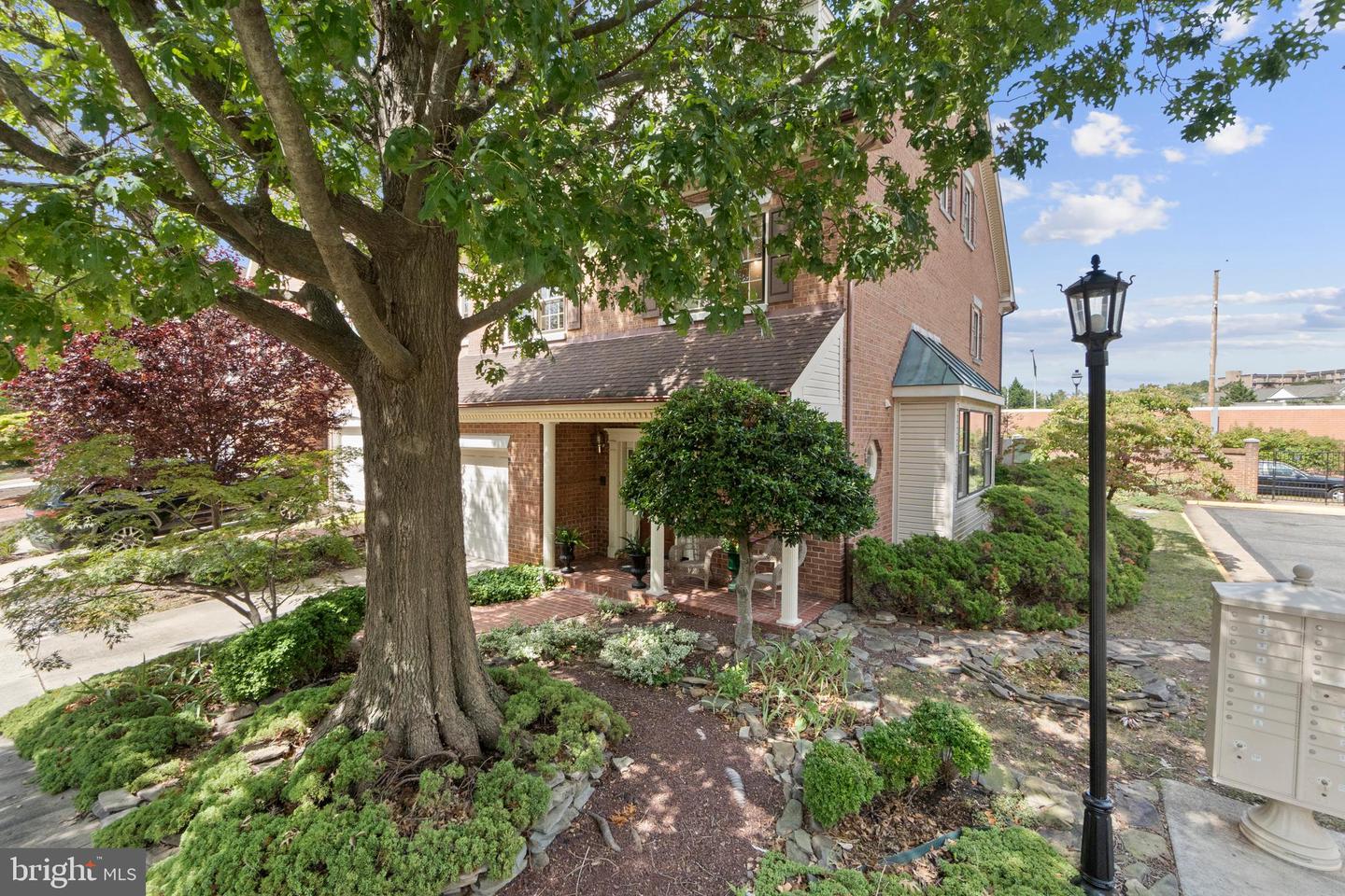 6300 MANCHESTER WAY, ALEXANDRIA, Virginia 22304, 3 Bedrooms Bedrooms, ,2 BathroomsBathrooms,Residential,For sale,6300 MANCHESTER WAY,VAFX2268778 MLS # VAFX2268778