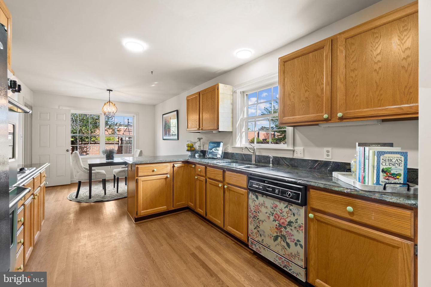 6300 MANCHESTER WAY, ALEXANDRIA, Virginia 22304, 3 Bedrooms Bedrooms, ,2 BathroomsBathrooms,Residential,For sale,6300 MANCHESTER WAY,VAFX2268778 MLS # VAFX2268778