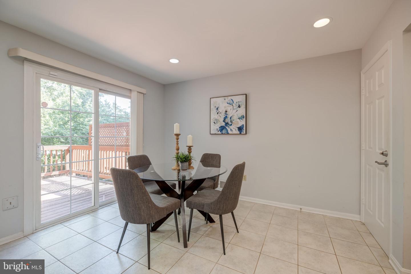 2040 PIERIS CT, VIENNA, Virginia 22182, 3 Bedrooms Bedrooms, ,2 BathroomsBathrooms,Residential,For sale,2040 PIERIS CT,VAFX2268870 MLS # VAFX2268870