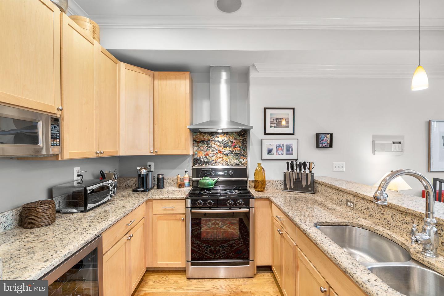 1831 1ST ST NW #3, WASHINGTON, District Of Columbia 20001, 2 Bedrooms Bedrooms, ,2 BathroomsBathrooms,Residential,For sale,1831 1ST ST NW #3,DCDC2224128 MLS # DCDC2224128