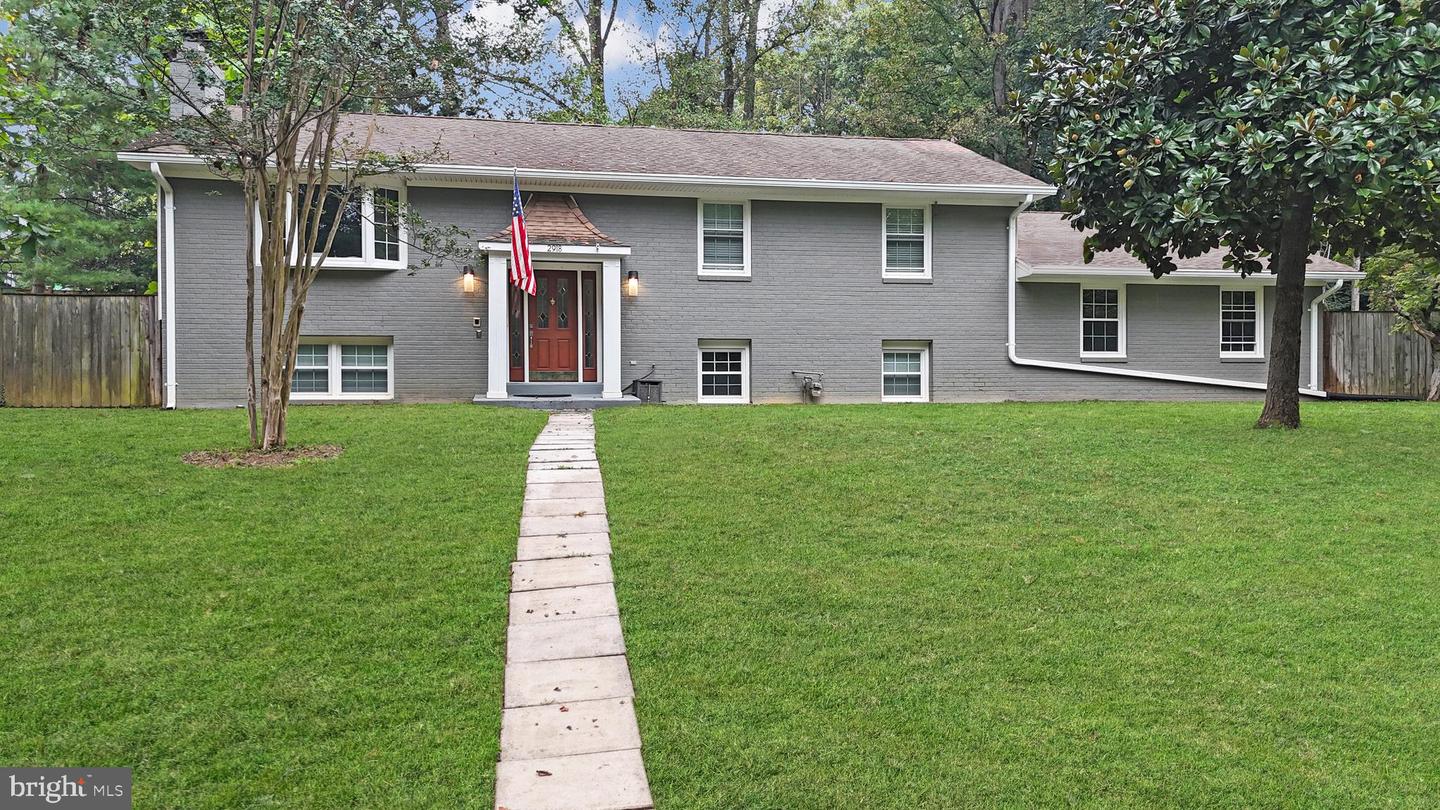 2918 GLENVALE DR, FAIRFAX, Virginia 22031, 6 Bedrooms Bedrooms, ,3 BathroomsBathrooms,Residential,For sale,2918 GLENVALE DR,VAFX2269362 MLS # VAFX2269362