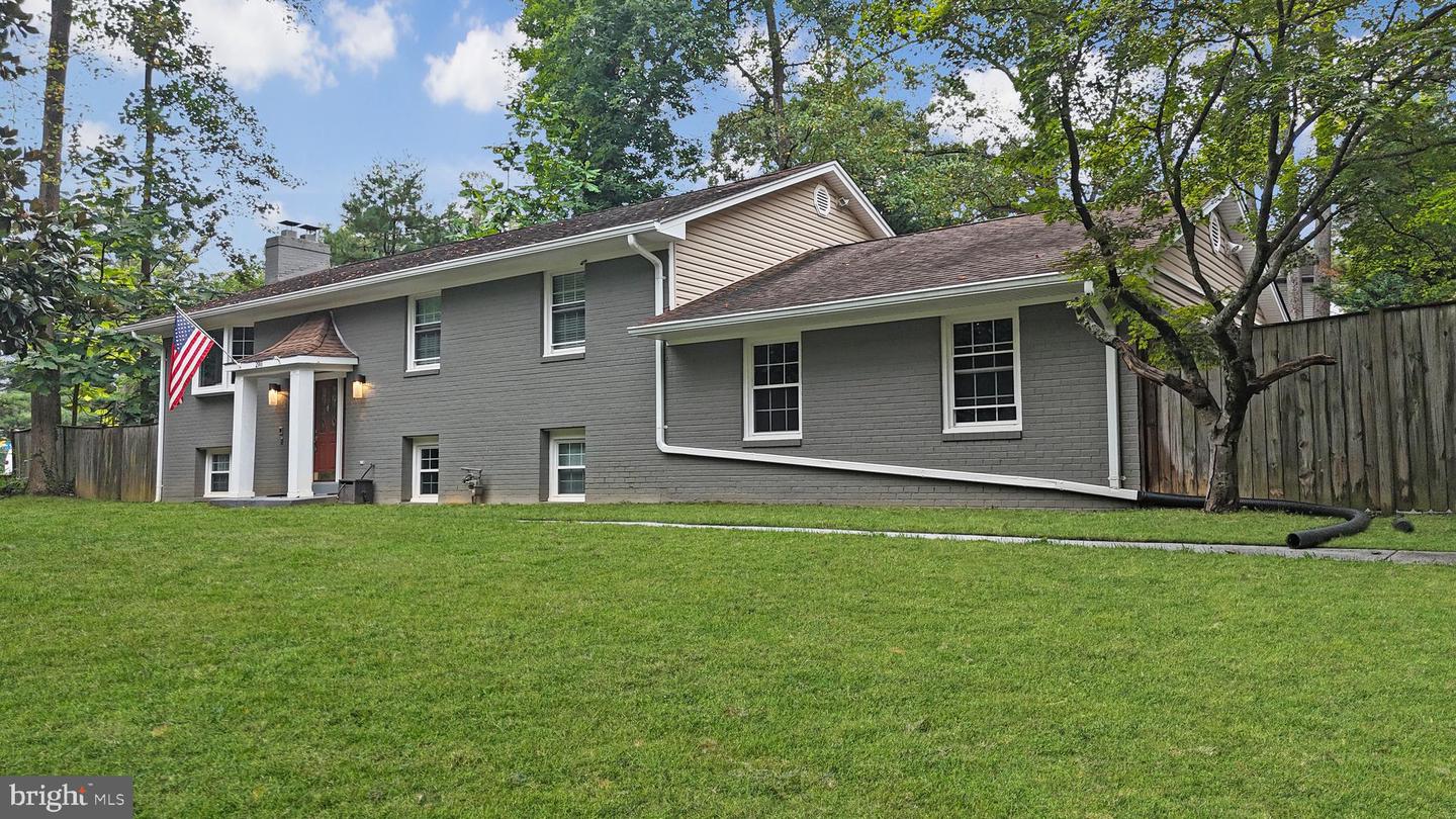 2918 GLENVALE DR, FAIRFAX, Virginia 22031, 6 Bedrooms Bedrooms, ,3 BathroomsBathrooms,Residential,For sale,2918 GLENVALE DR,VAFX2269362 MLS # VAFX2269362
