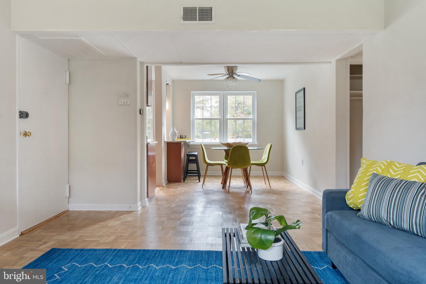 6702 W WAKEFIELD DR #A2, ALEXANDRIA, Virginia 22307, 2 Bedrooms Bedrooms, ,1 BathroomBathrooms,Residential,For sale,6702 W WAKEFIELD DR #A2,VAFX2269446 MLS # VAFX2269446