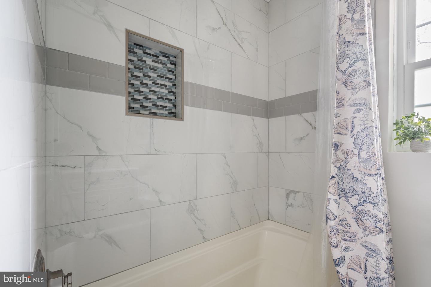 6702 W WAKEFIELD DR #A2, ALEXANDRIA, Virginia 22307, 2 Bedrooms Bedrooms, ,1 BathroomBathrooms,Residential,For sale,6702 W WAKEFIELD DR #A2,VAFX2269446 MLS # VAFX2269446