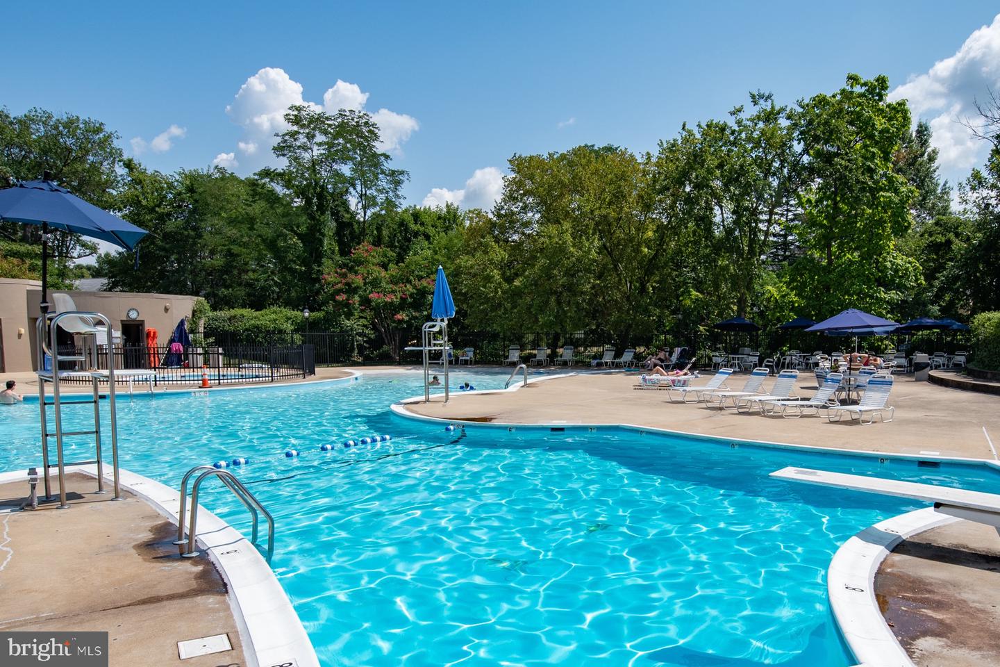 6702 W WAKEFIELD DR #A2, ALEXANDRIA, Virginia 22307, 2 Bedrooms Bedrooms, ,1 BathroomBathrooms,Residential,For sale,6702 W WAKEFIELD DR #A2,VAFX2269446 MLS # VAFX2269446