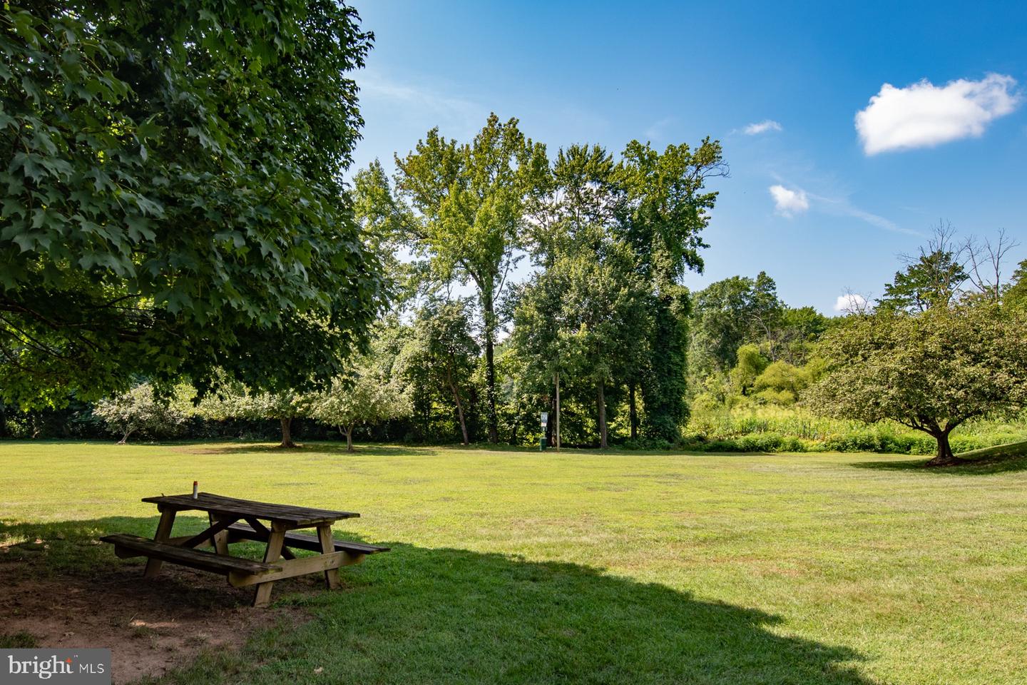 6702 W WAKEFIELD DR #A2, ALEXANDRIA, Virginia 22307, 2 Bedrooms Bedrooms, ,1 BathroomBathrooms,Residential,For sale,6702 W WAKEFIELD DR #A2,VAFX2269446 MLS # VAFX2269446