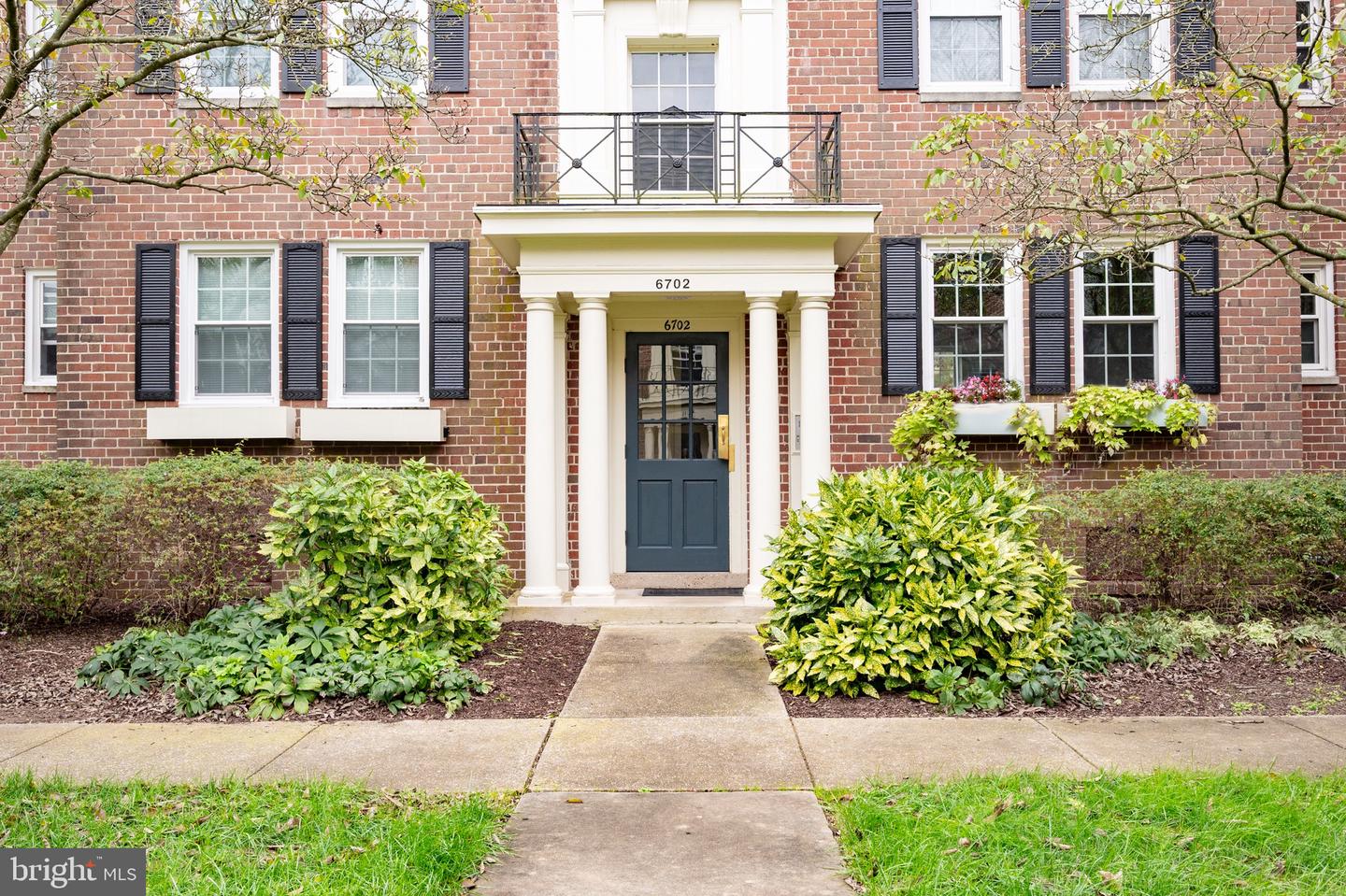 6702 W WAKEFIELD DR #A2, ALEXANDRIA, Virginia 22307, 2 Bedrooms Bedrooms, ,1 BathroomBathrooms,Residential,For sale,6702 W WAKEFIELD DR #A2,VAFX2269446 MLS # VAFX2269446