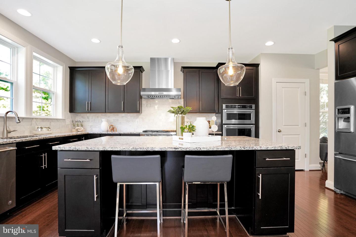6638 SCHURTZ ST, ALEXANDRIA, Virginia 22310, 5 Bedrooms Bedrooms, 10 Rooms Rooms,4 BathroomsBathrooms,Residential,For sale,6638 SCHURTZ ST,VAFX2269534 MLS # VAFX2269534