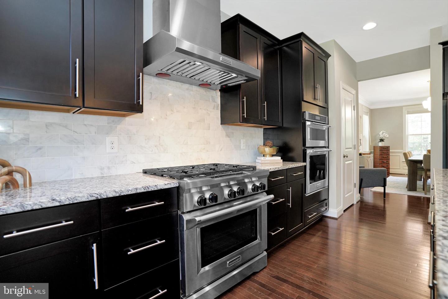 6638 SCHURTZ ST, ALEXANDRIA, Virginia 22310, 5 Bedrooms Bedrooms, 10 Rooms Rooms,4 BathroomsBathrooms,Residential,For sale,6638 SCHURTZ ST,VAFX2269534 MLS # VAFX2269534