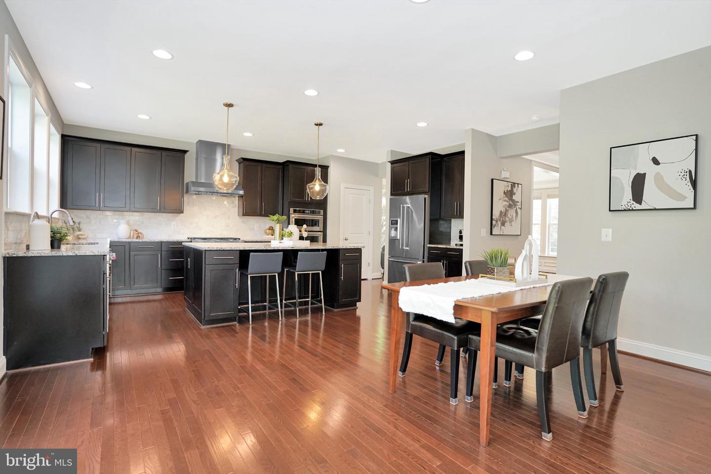 6638 SCHURTZ ST, ALEXANDRIA, Virginia 22310, 5 Bedrooms Bedrooms, 10 Rooms Rooms,4 BathroomsBathrooms,Residential,For sale,6638 SCHURTZ ST,VAFX2269534 MLS # VAFX2269534