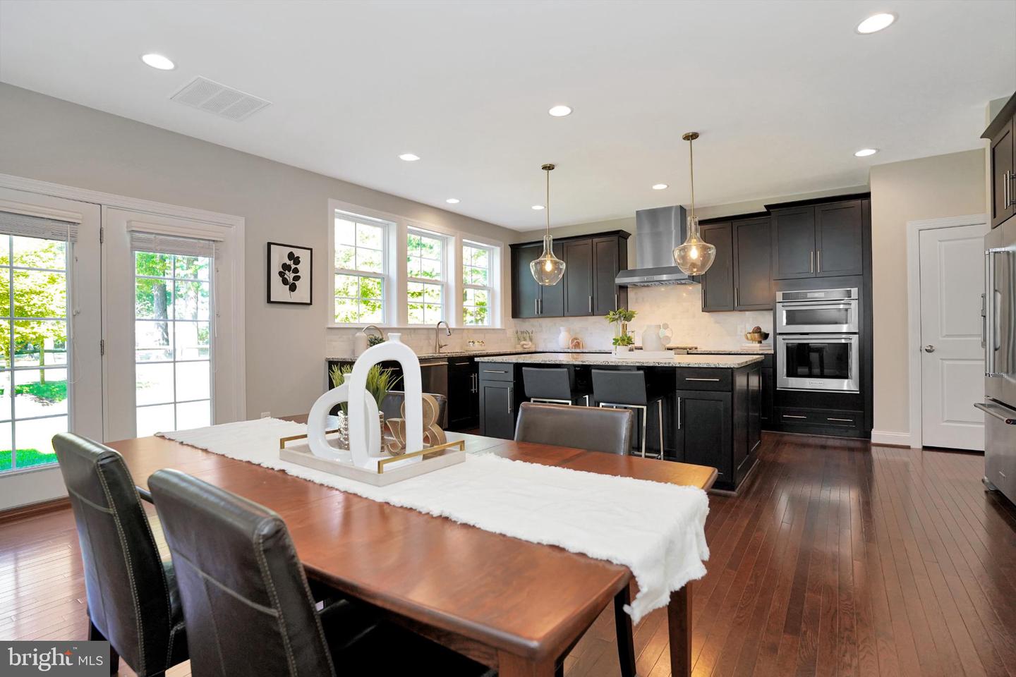6638 SCHURTZ ST, ALEXANDRIA, Virginia 22310, 5 Bedrooms Bedrooms, 10 Rooms Rooms,4 BathroomsBathrooms,Residential,For sale,6638 SCHURTZ ST,VAFX2269534 MLS # VAFX2269534