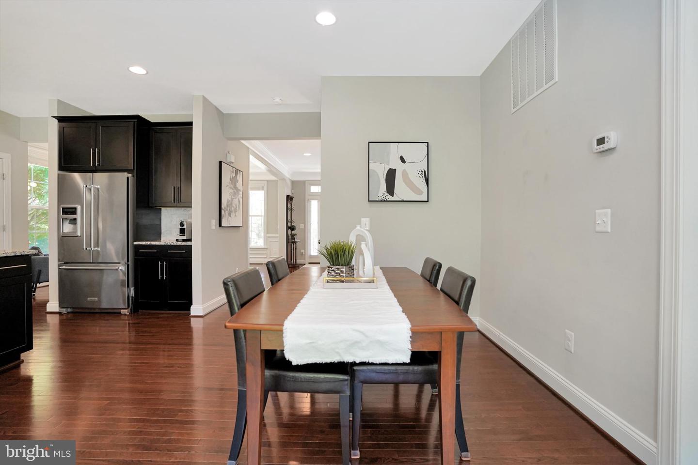 6638 SCHURTZ ST, ALEXANDRIA, Virginia 22310, 5 Bedrooms Bedrooms, 10 Rooms Rooms,4 BathroomsBathrooms,Residential,For sale,6638 SCHURTZ ST,VAFX2269534 MLS # VAFX2269534