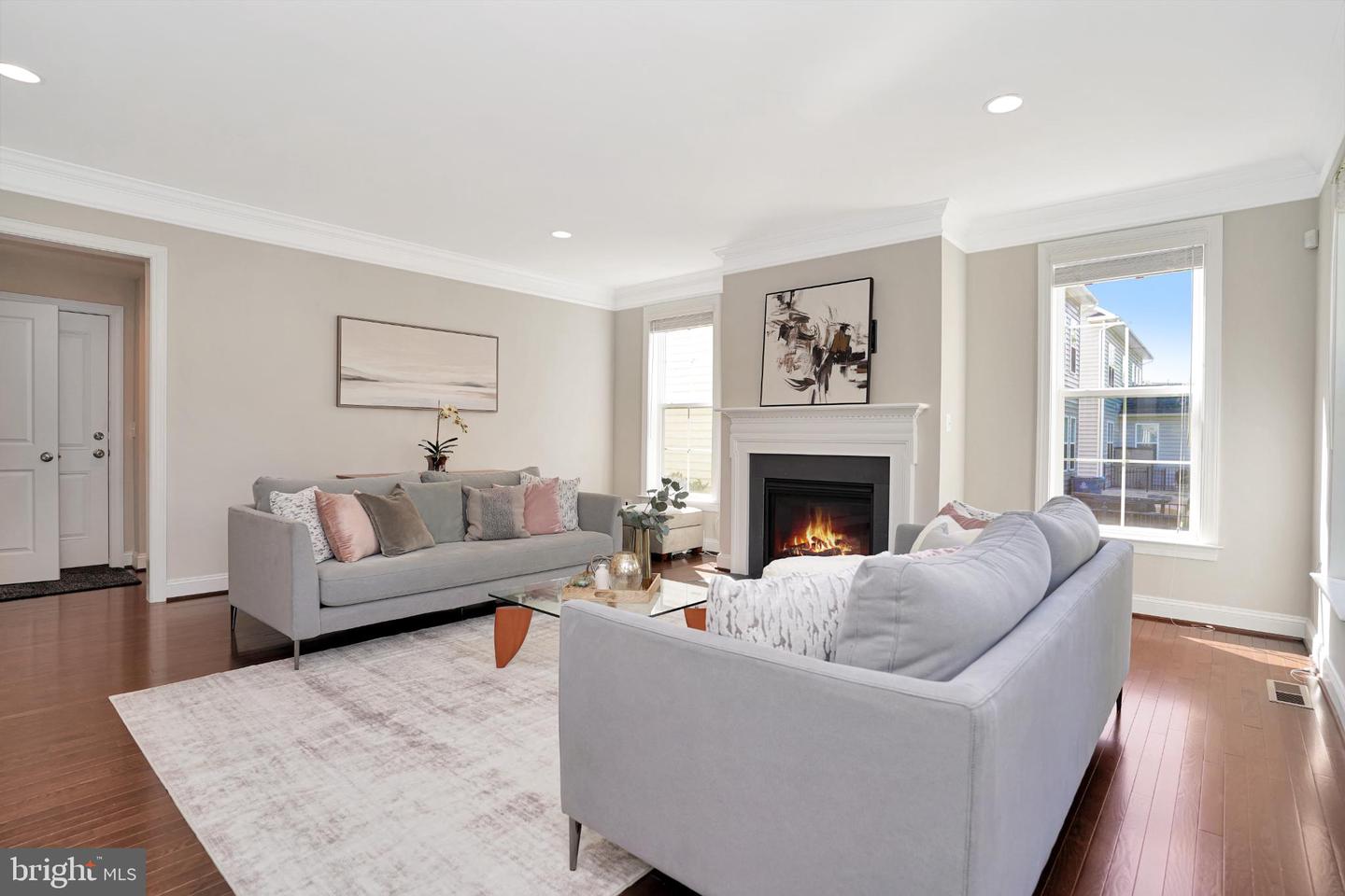 6638 SCHURTZ ST, ALEXANDRIA, Virginia 22310, 5 Bedrooms Bedrooms, 10 Rooms Rooms,4 BathroomsBathrooms,Residential,For sale,6638 SCHURTZ ST,VAFX2269534 MLS # VAFX2269534