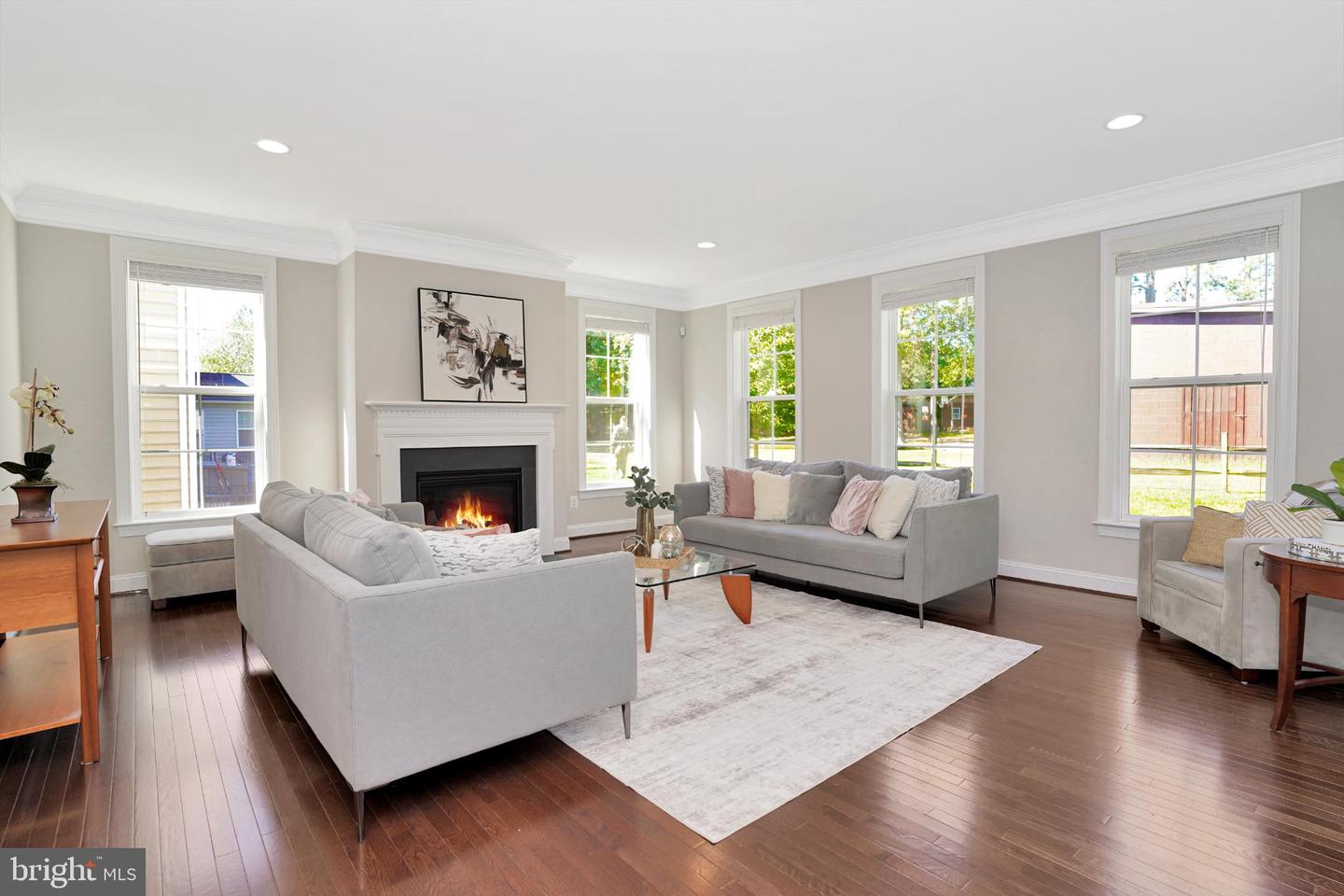6638 SCHURTZ ST, ALEXANDRIA, Virginia 22310, 5 Bedrooms Bedrooms, 10 Rooms Rooms,4 BathroomsBathrooms,Residential,For sale,6638 SCHURTZ ST,VAFX2269534 MLS # VAFX2269534
