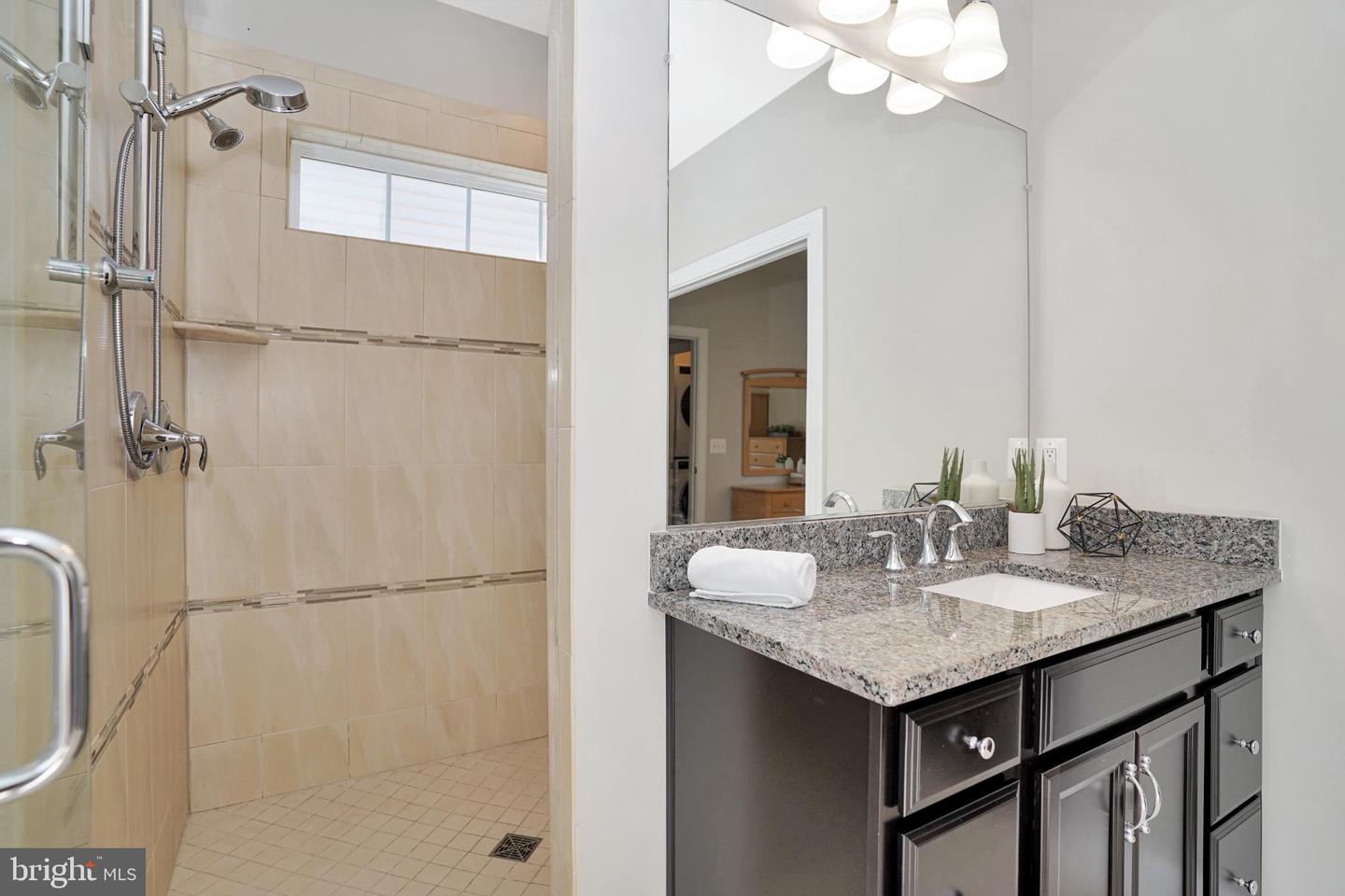 6638 SCHURTZ ST, ALEXANDRIA, Virginia 22310, 5 Bedrooms Bedrooms, 10 Rooms Rooms,4 BathroomsBathrooms,Residential,For sale,6638 SCHURTZ ST,VAFX2269534 MLS # VAFX2269534