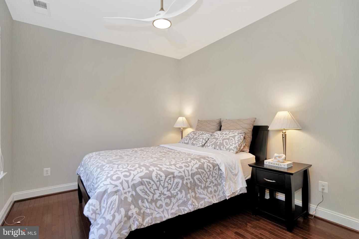 6638 SCHURTZ ST, ALEXANDRIA, Virginia 22310, 5 Bedrooms Bedrooms, 10 Rooms Rooms,4 BathroomsBathrooms,Residential,For sale,6638 SCHURTZ ST,VAFX2269534 MLS # VAFX2269534