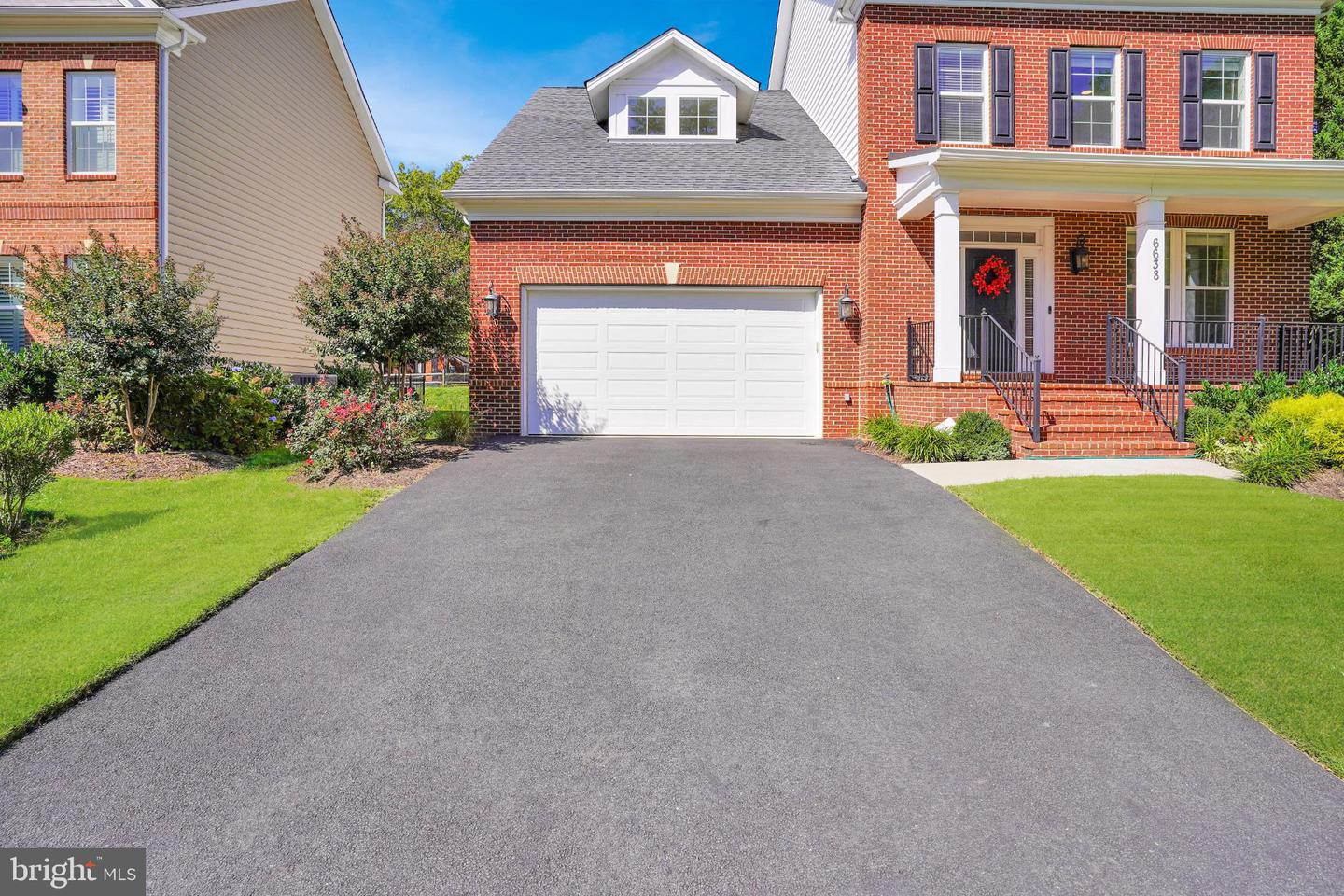 6638 SCHURTZ ST, ALEXANDRIA, Virginia 22310, 5 Bedrooms Bedrooms, 10 Rooms Rooms,4 BathroomsBathrooms,Residential,For sale,6638 SCHURTZ ST,VAFX2269534 MLS # VAFX2269534