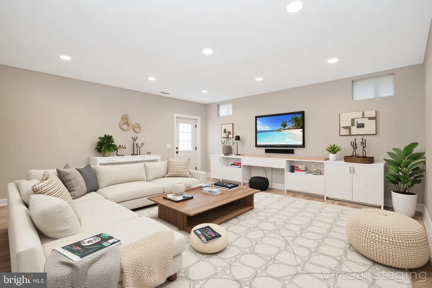 6638 SCHURTZ ST, ALEXANDRIA, Virginia 22310, 5 Bedrooms Bedrooms, 10 Rooms Rooms,4 BathroomsBathrooms,Residential,For sale,6638 SCHURTZ ST,VAFX2269534 MLS # VAFX2269534
