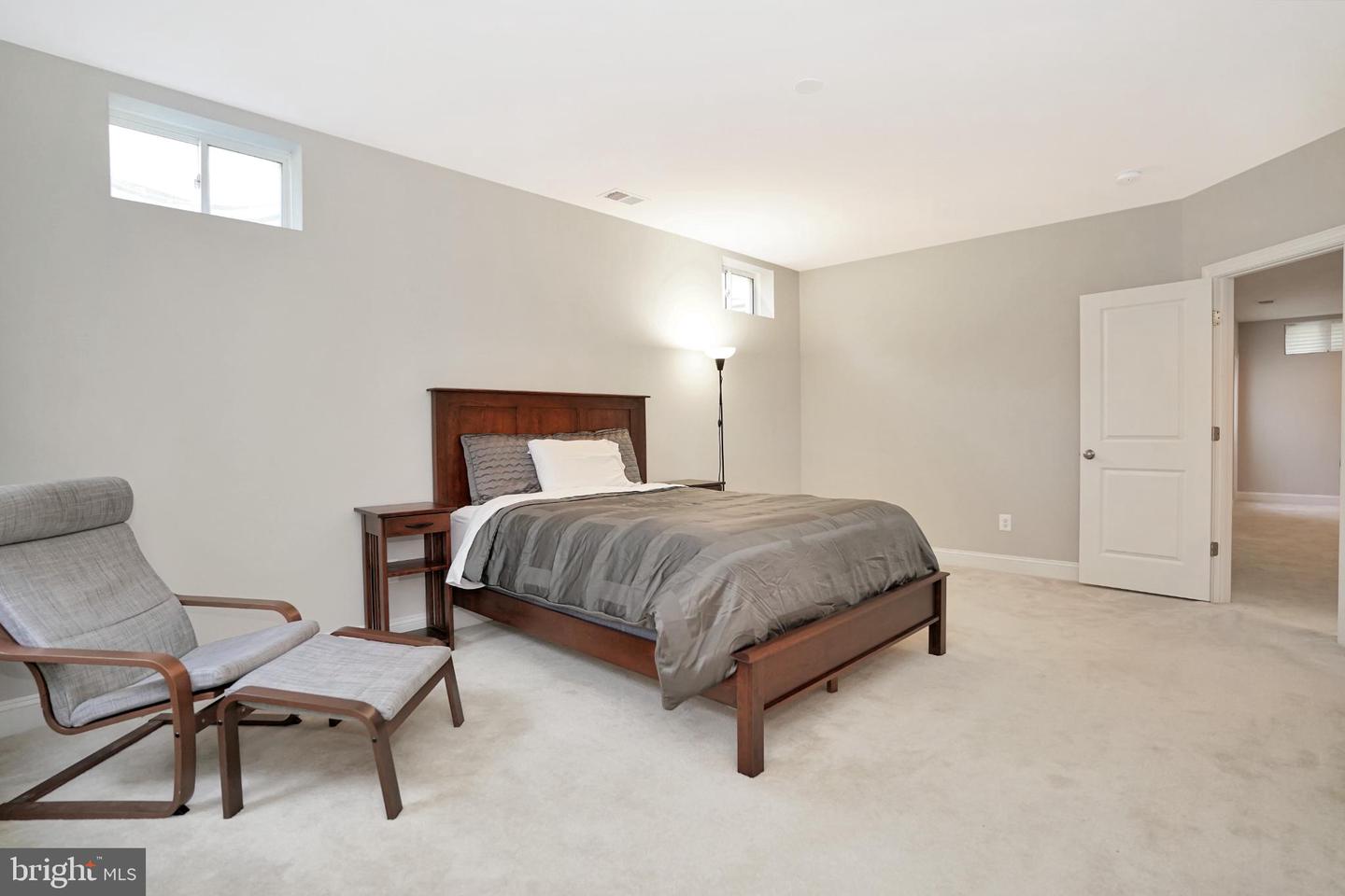 6638 SCHURTZ ST, ALEXANDRIA, Virginia 22310, 5 Bedrooms Bedrooms, 10 Rooms Rooms,4 BathroomsBathrooms,Residential,For sale,6638 SCHURTZ ST,VAFX2269534 MLS # VAFX2269534