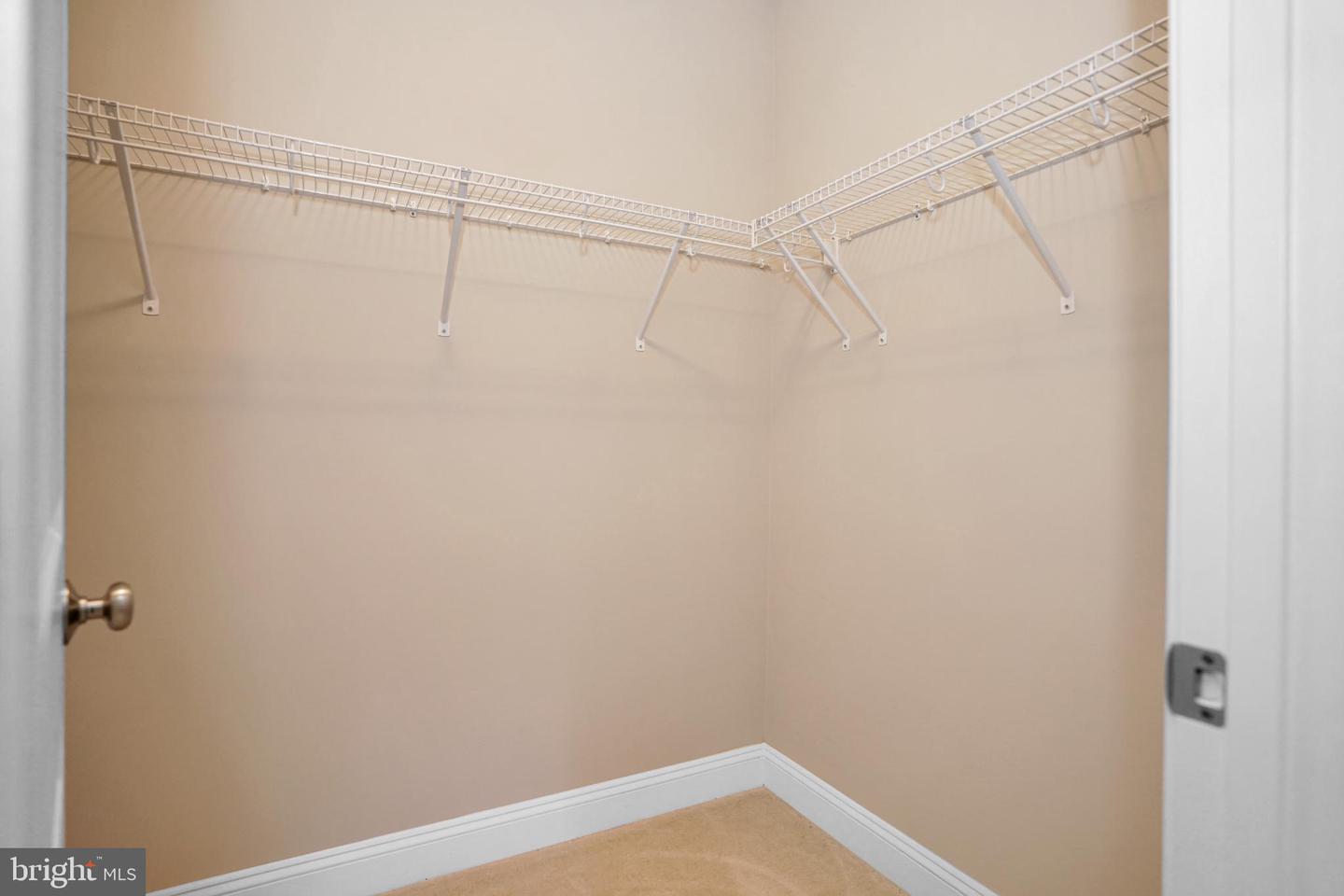 6638 SCHURTZ ST, ALEXANDRIA, Virginia 22310, 5 Bedrooms Bedrooms, 10 Rooms Rooms,4 BathroomsBathrooms,Residential,For sale,6638 SCHURTZ ST,VAFX2269534 MLS # VAFX2269534