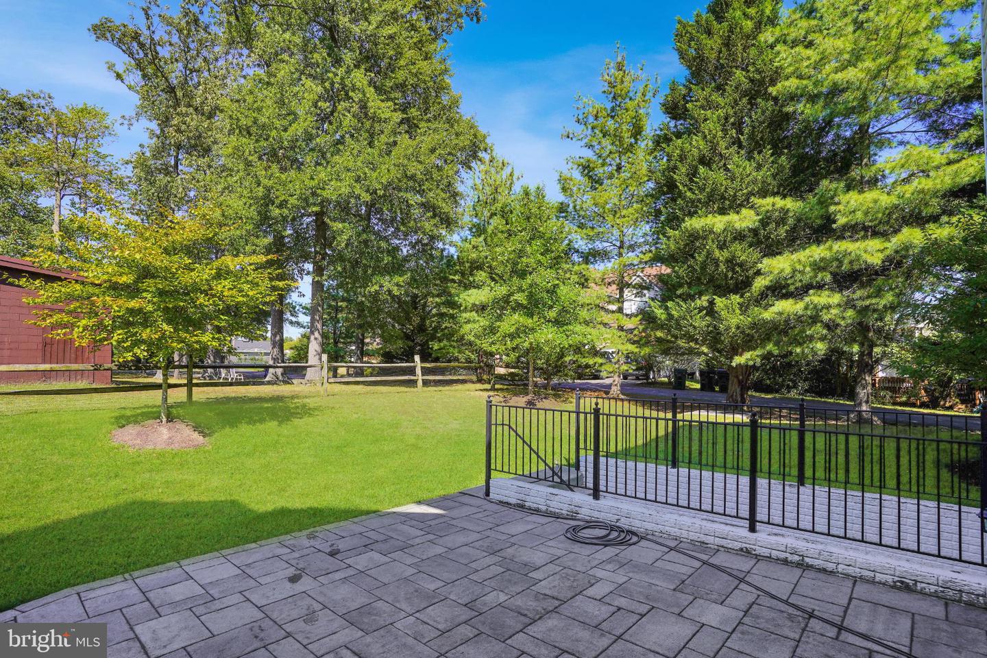 6638 SCHURTZ ST, ALEXANDRIA, Virginia 22310, 5 Bedrooms Bedrooms, 10 Rooms Rooms,4 BathroomsBathrooms,Residential,For sale,6638 SCHURTZ ST,VAFX2269534 MLS # VAFX2269534