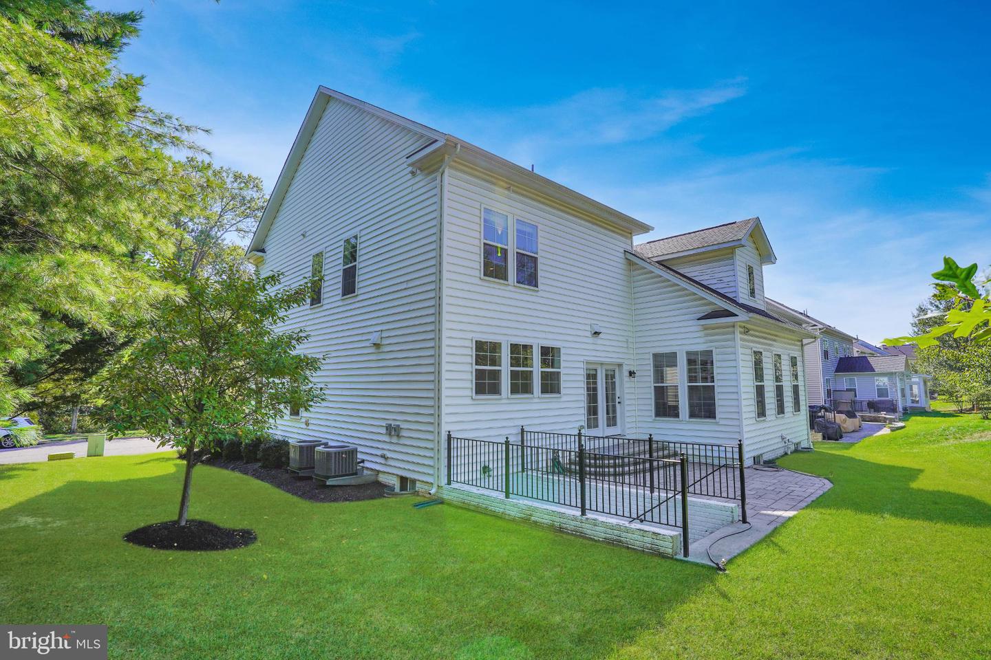 6638 SCHURTZ ST, ALEXANDRIA, Virginia 22310, 5 Bedrooms Bedrooms, 10 Rooms Rooms,4 BathroomsBathrooms,Residential,For sale,6638 SCHURTZ ST,VAFX2269534 MLS # VAFX2269534